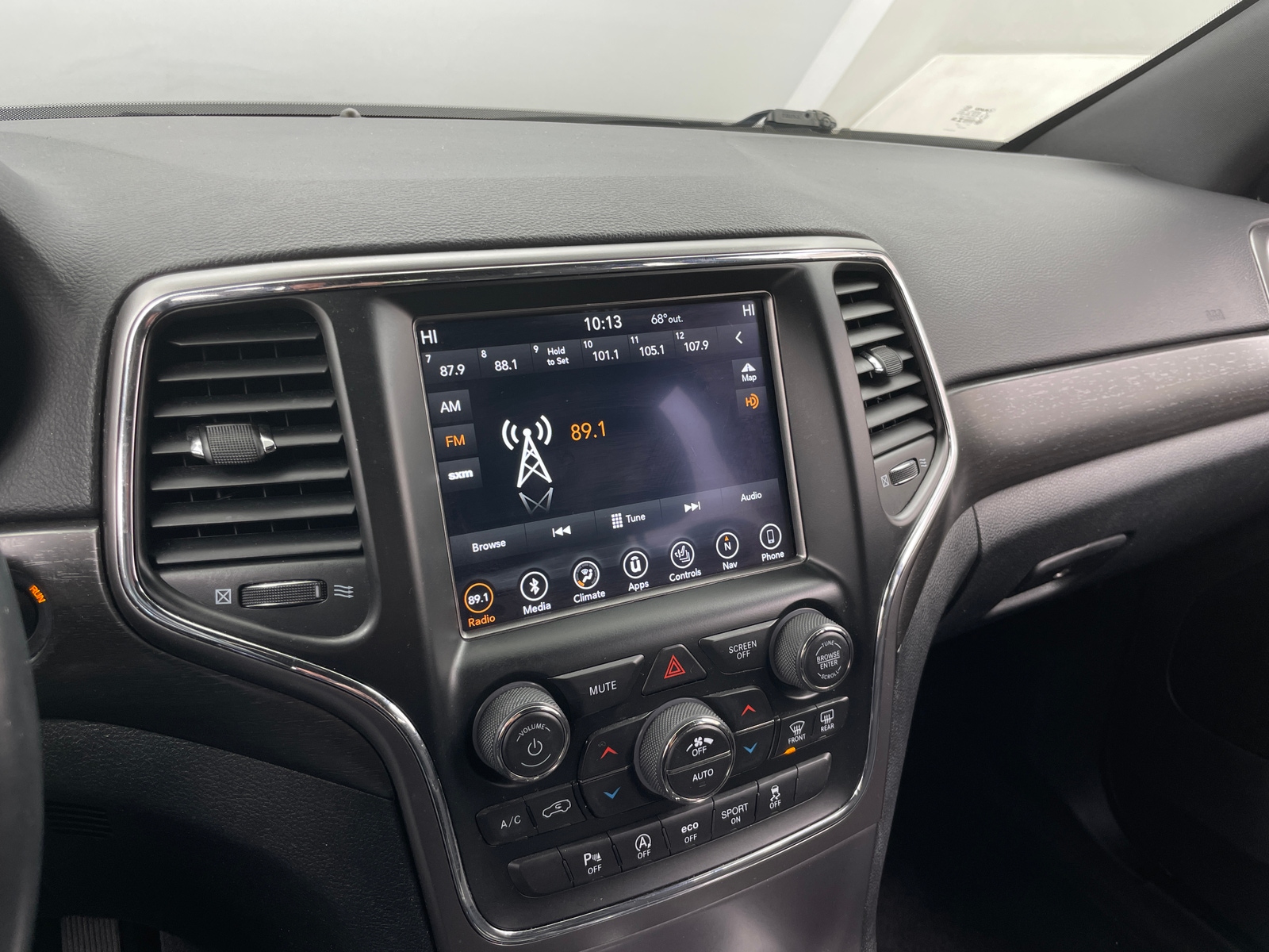 Thumbnail: 2018 Jeep Grand Cherokee - 4