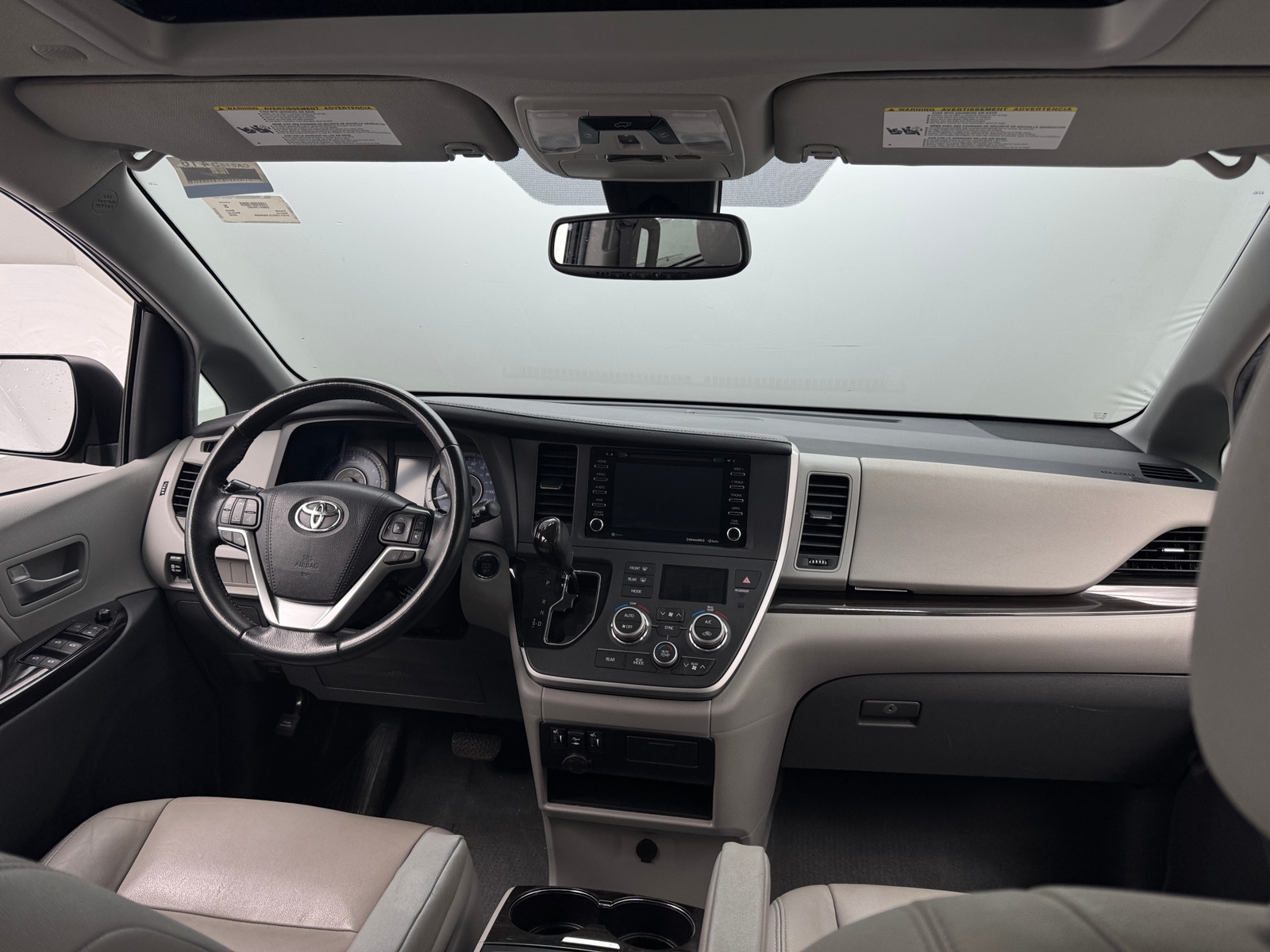 Thumbnail: 2020 Toyota Sienna - 2