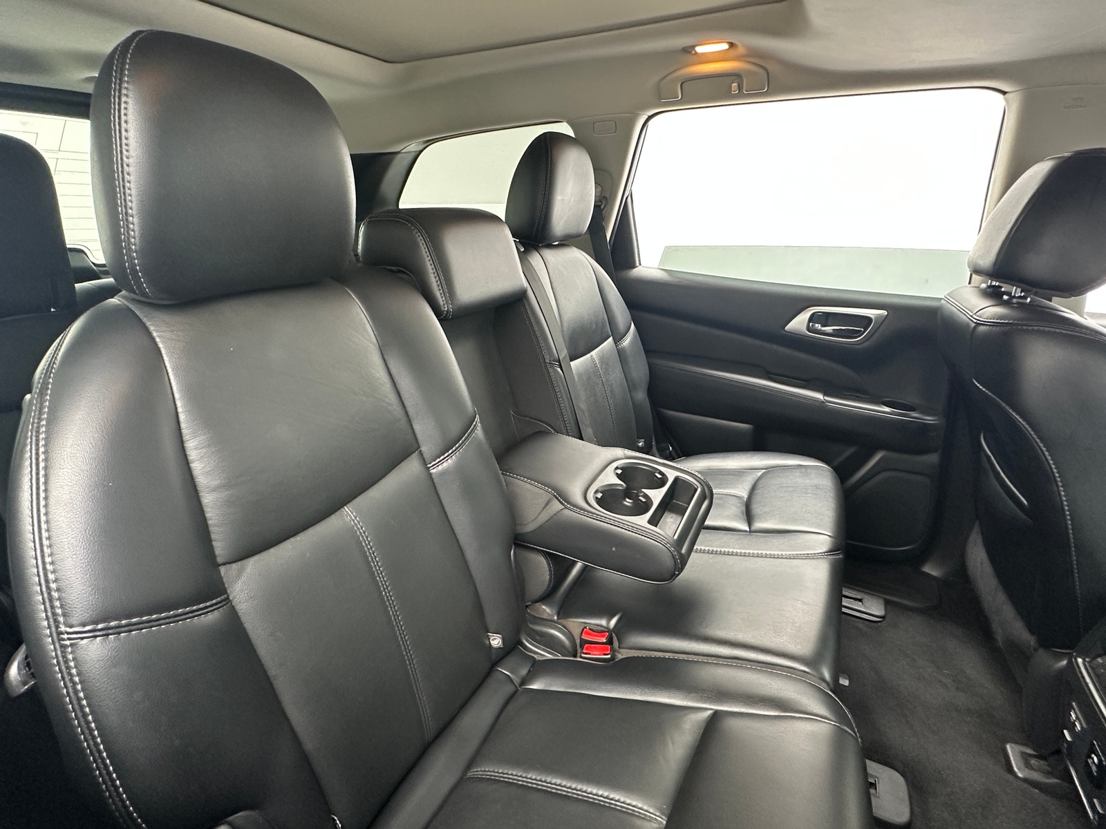 Thumbnail: 2017 Nissan Pathfinder - 5