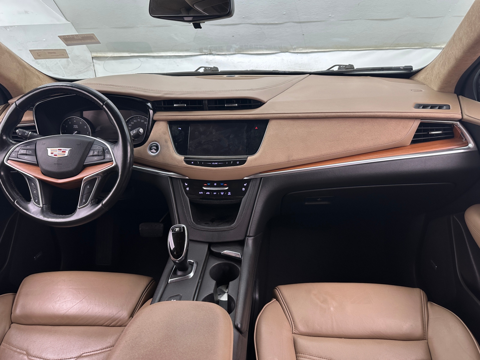 Thumbnail: 2017 Cadillac XT5 - 2