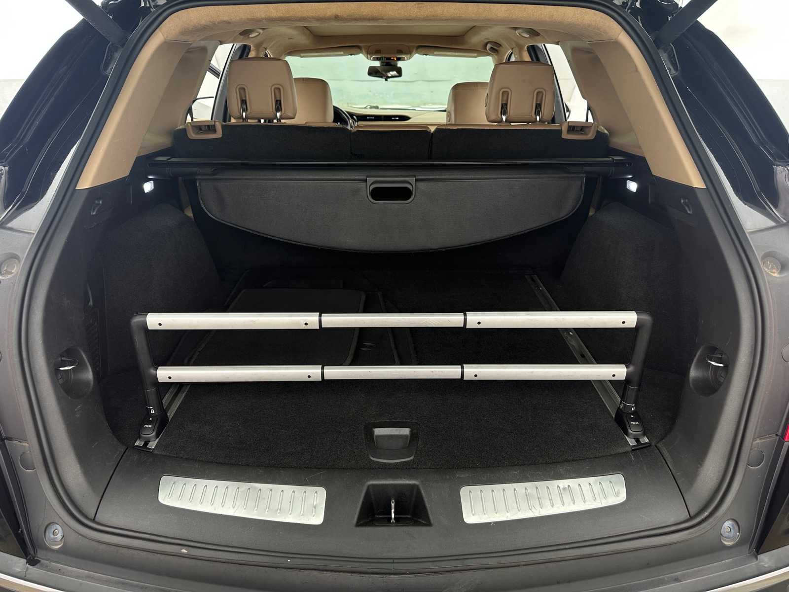 Thumbnail: 2017 Cadillac XT5 - 6