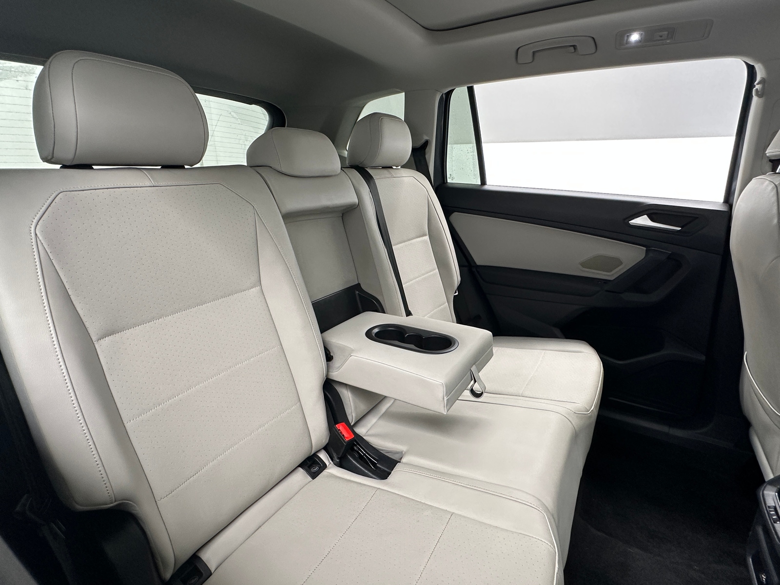 Thumbnail: 2019 Volkswagen Tiguan - 5