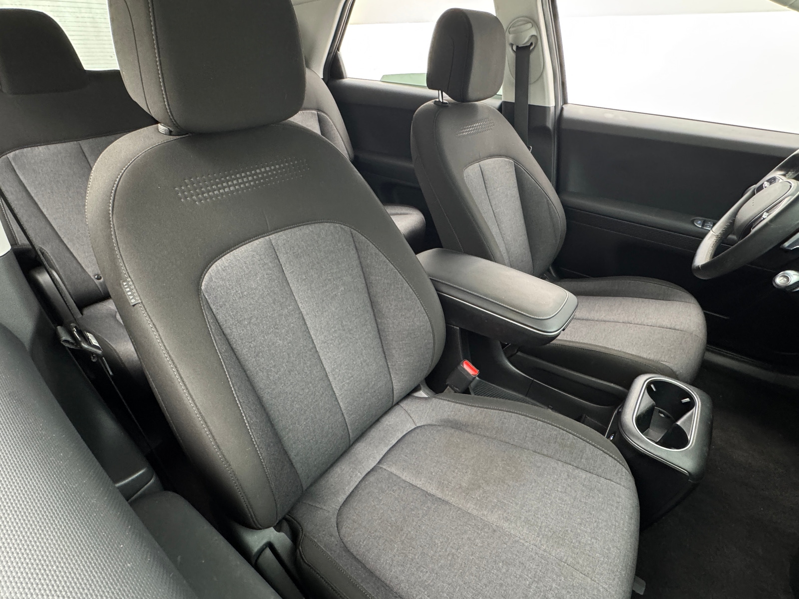 Thumbnail: 2022 Hyundai Ioniq 5 - 2