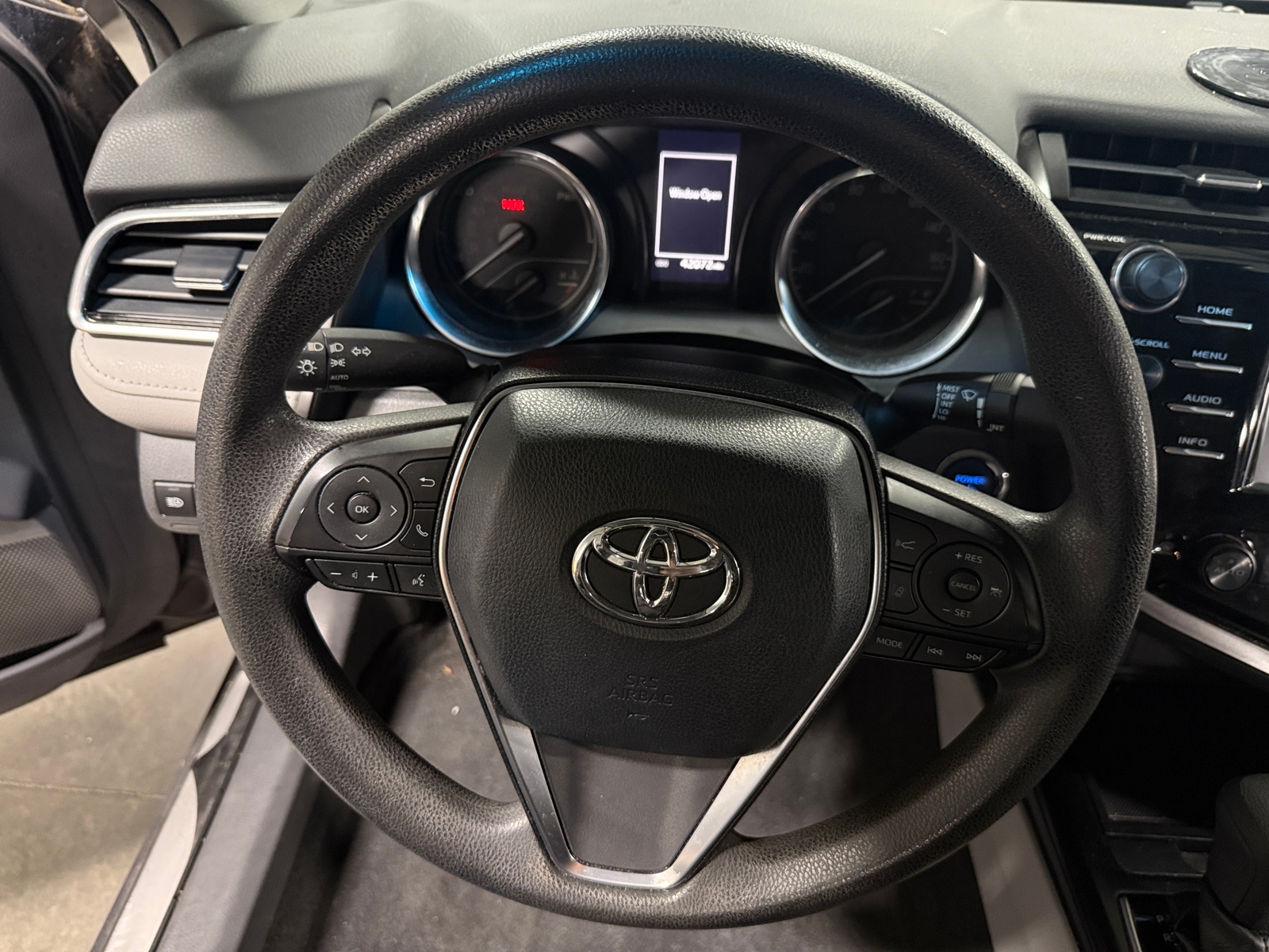 Thumbnail: 2018 Toyota Camry - 5