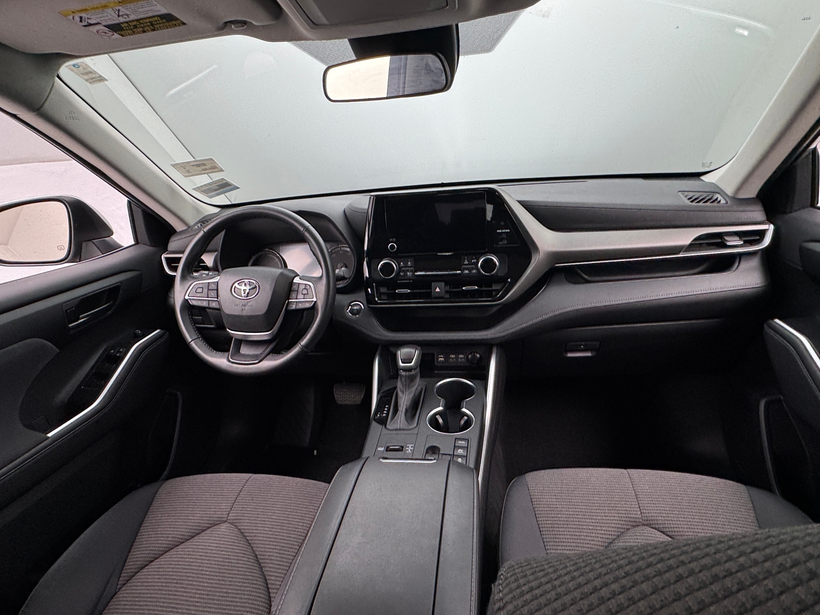 Thumbnail: 2023 Toyota Highlander - 3