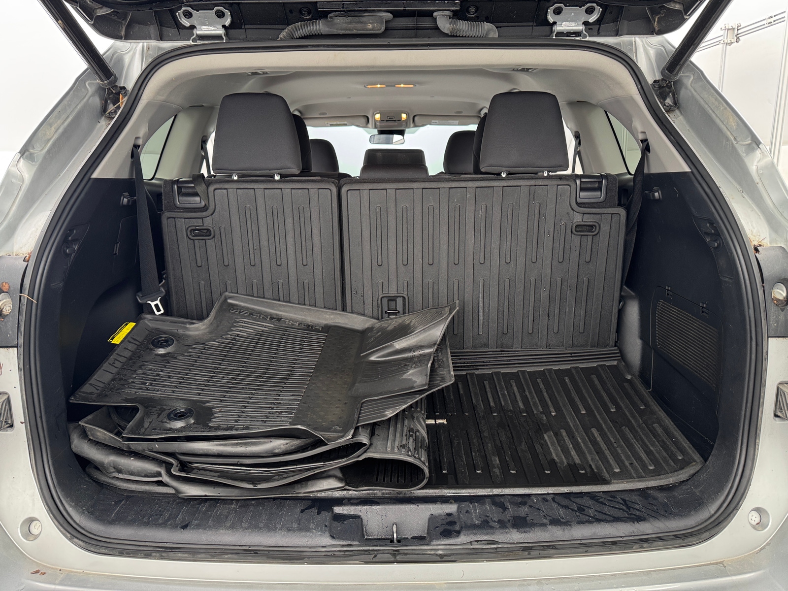 Thumbnail: 2023 Toyota Highlander - 7