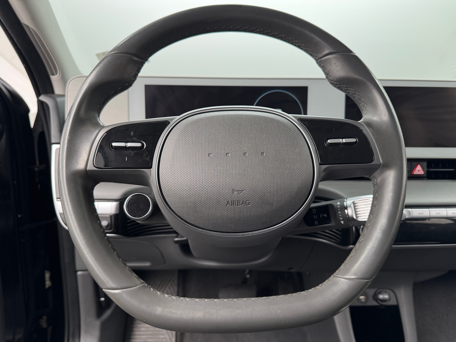 Thumbnail: 2022 Hyundai Ioniq 5 - 5