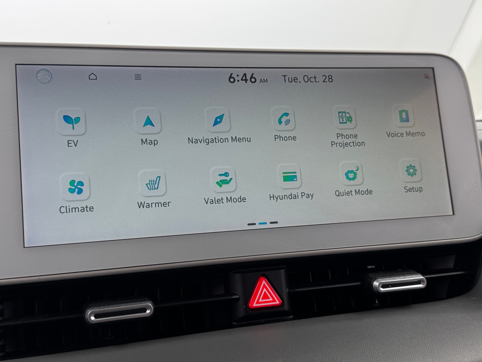 Thumbnail: 2022 Hyundai Ioniq 5 - 4