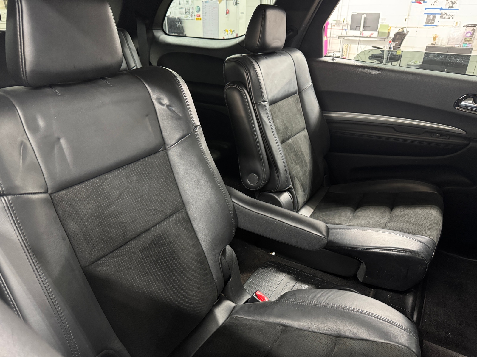 Thumbnail: 2018 Dodge Durango - 6