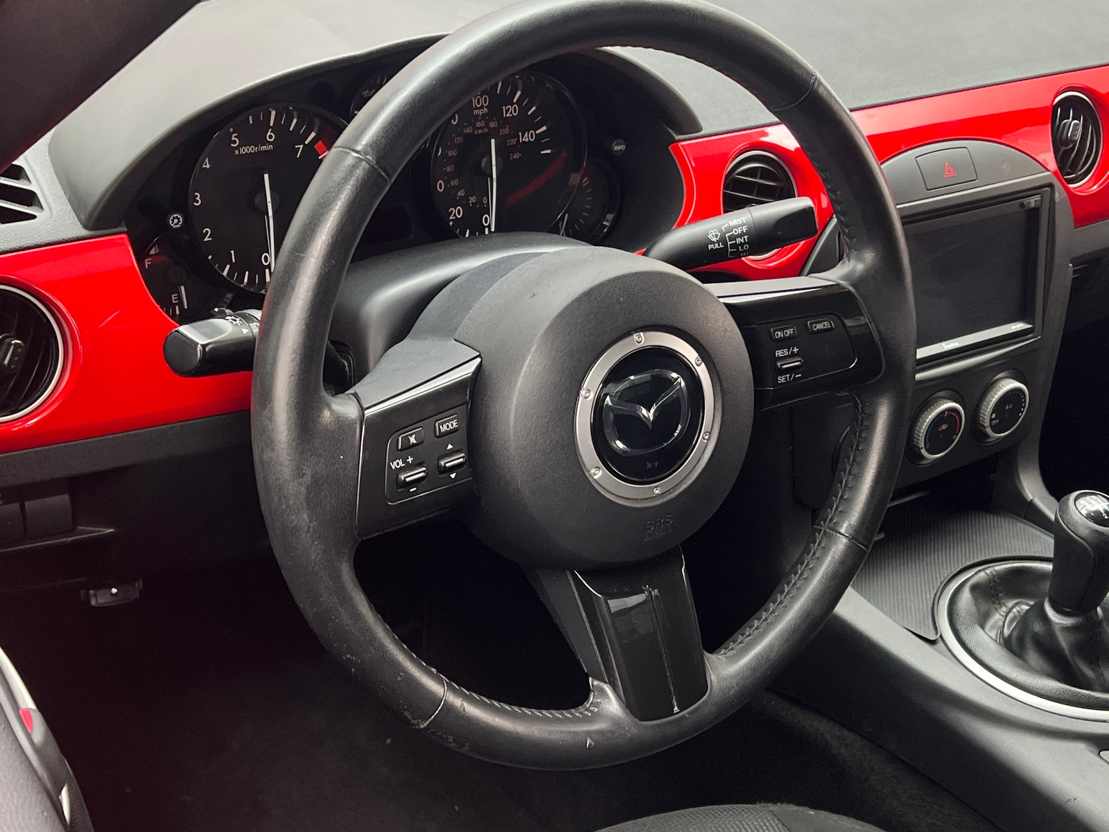 Thumbnail: 2014 Mazda MX-5 Miata - 4