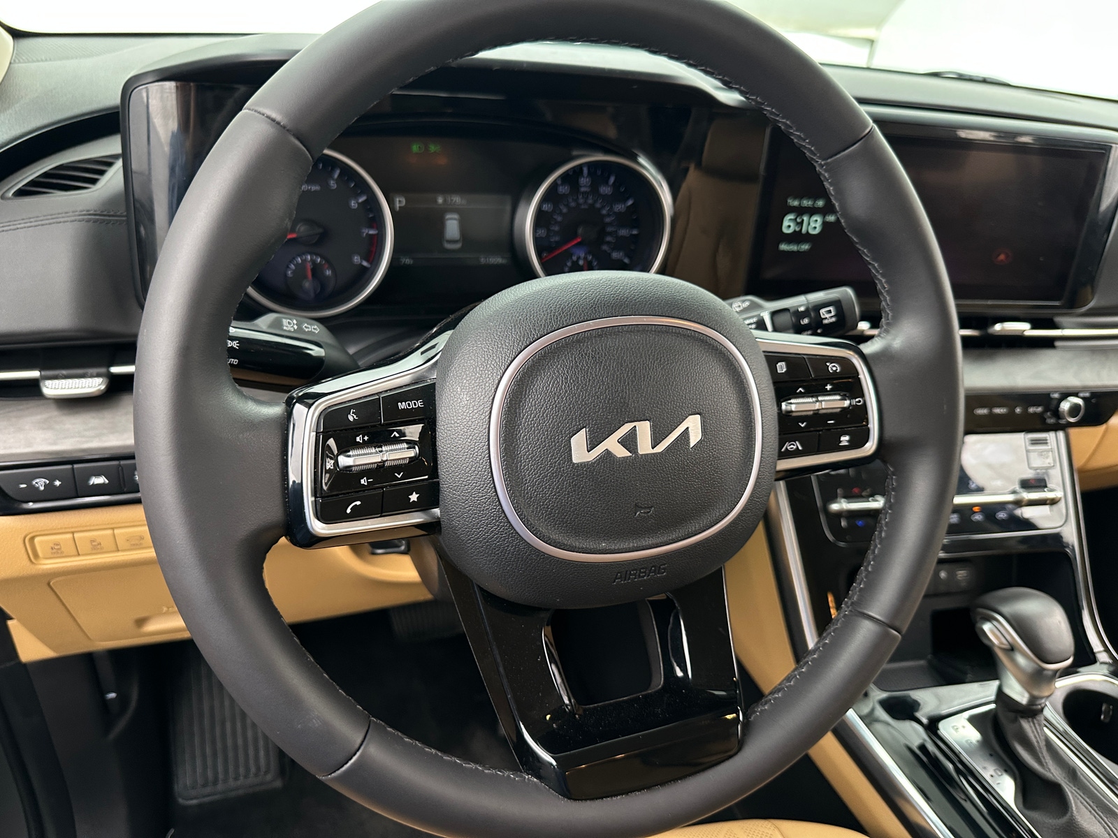 Thumbnail: 2024 Kia Carnival - 4