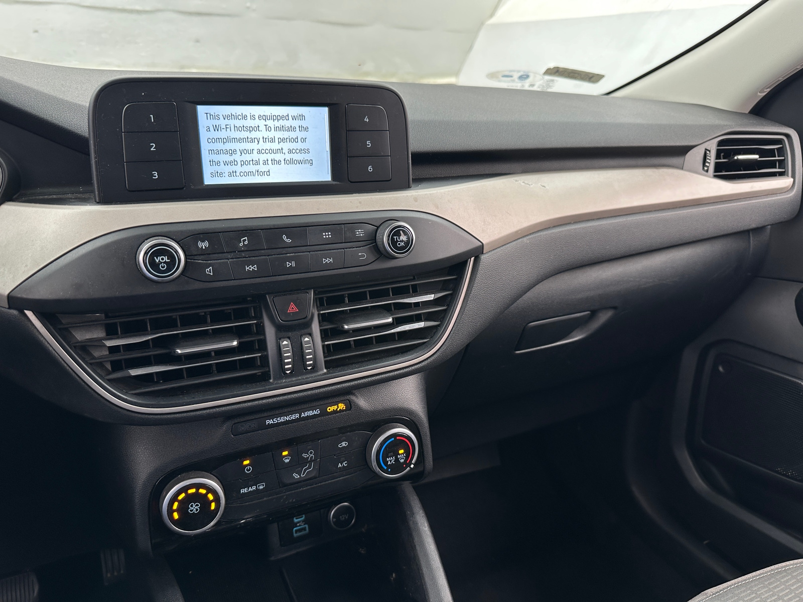 Thumbnail: 2021 Ford Escape - 4