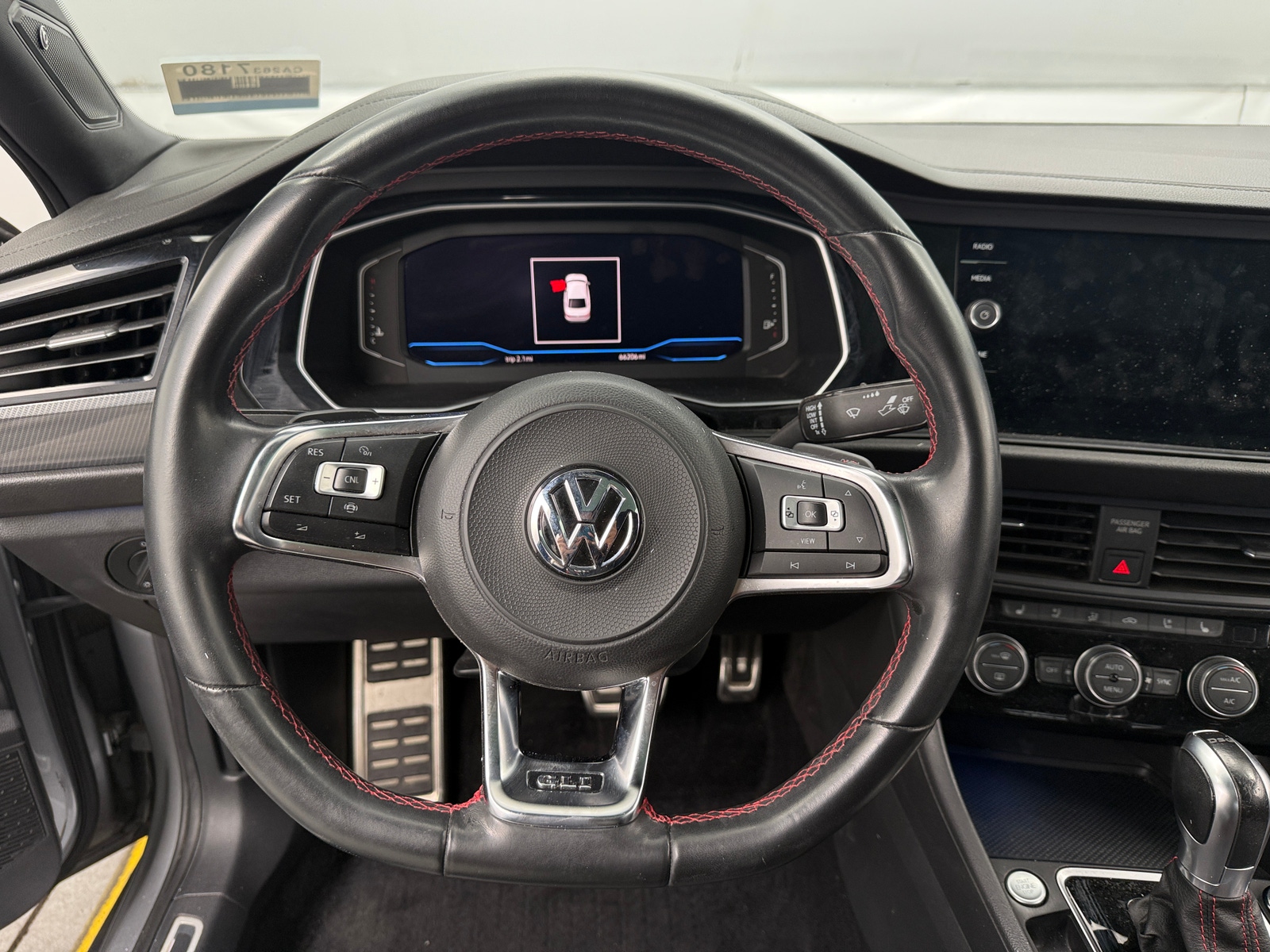 Thumbnail: 2019 Volkswagen Jetta - 4