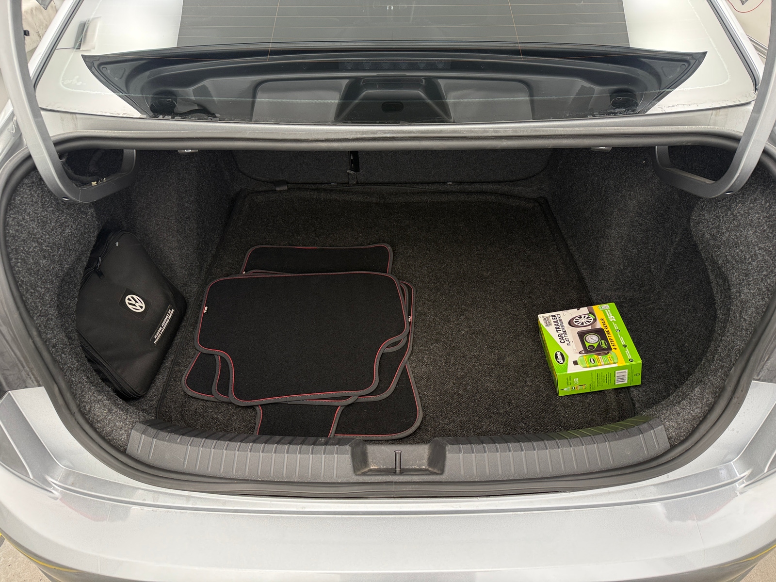 Thumbnail: 2019 Volkswagen Jetta - 6