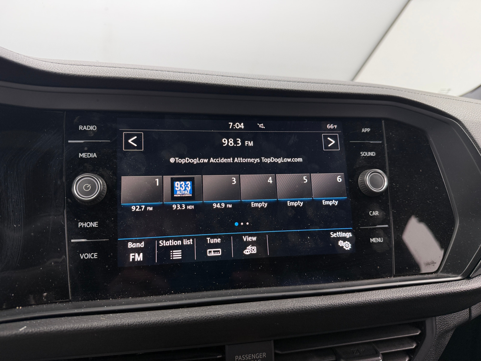 Thumbnail: 2019 Volkswagen Jetta - 3