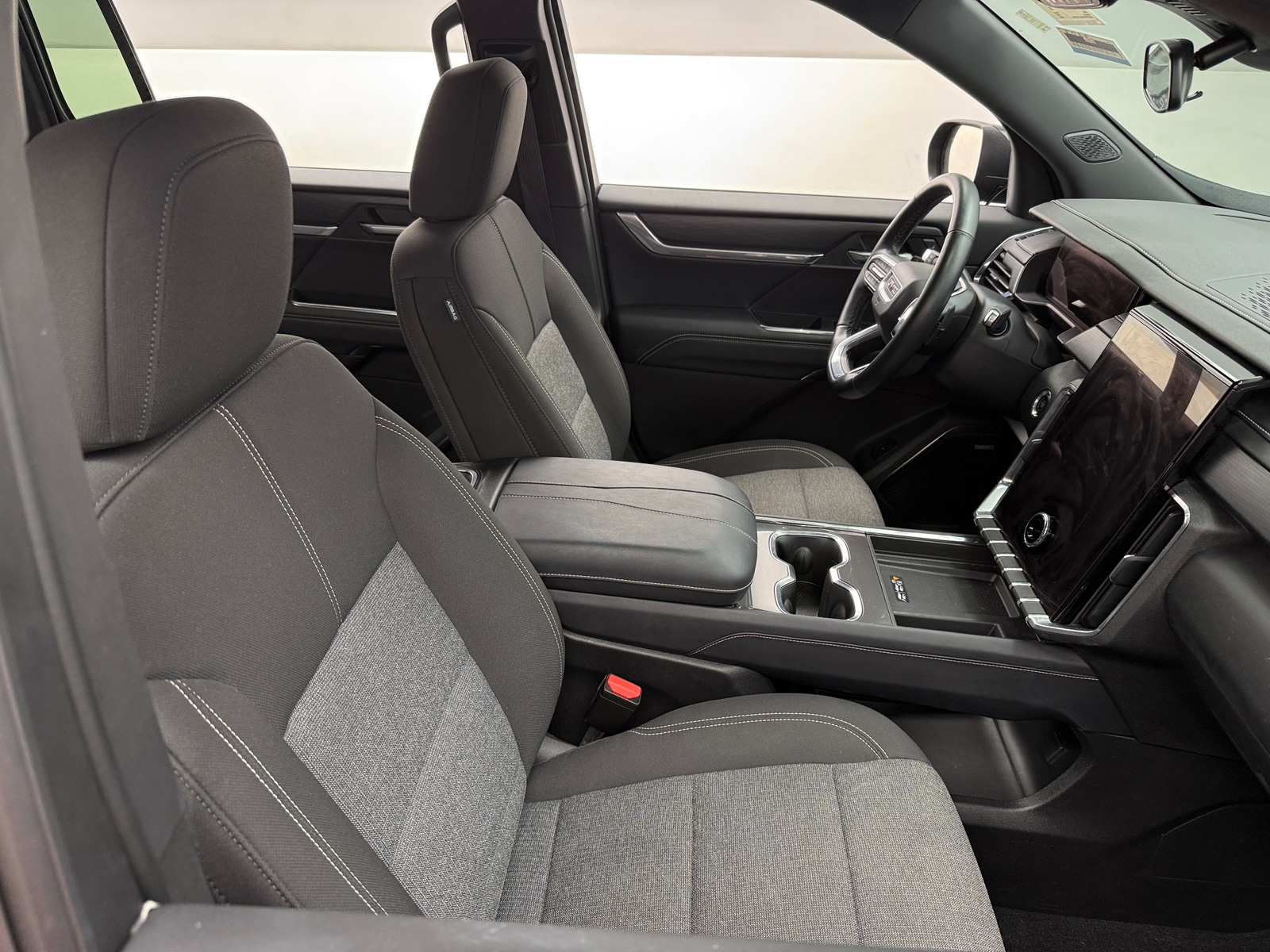 Thumbnail: 2025 GMC Acadia - 2