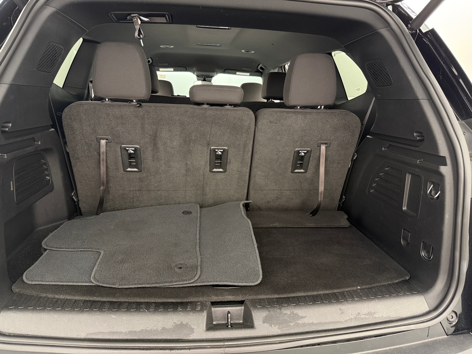 Thumbnail: 2025 GMC Acadia - 7