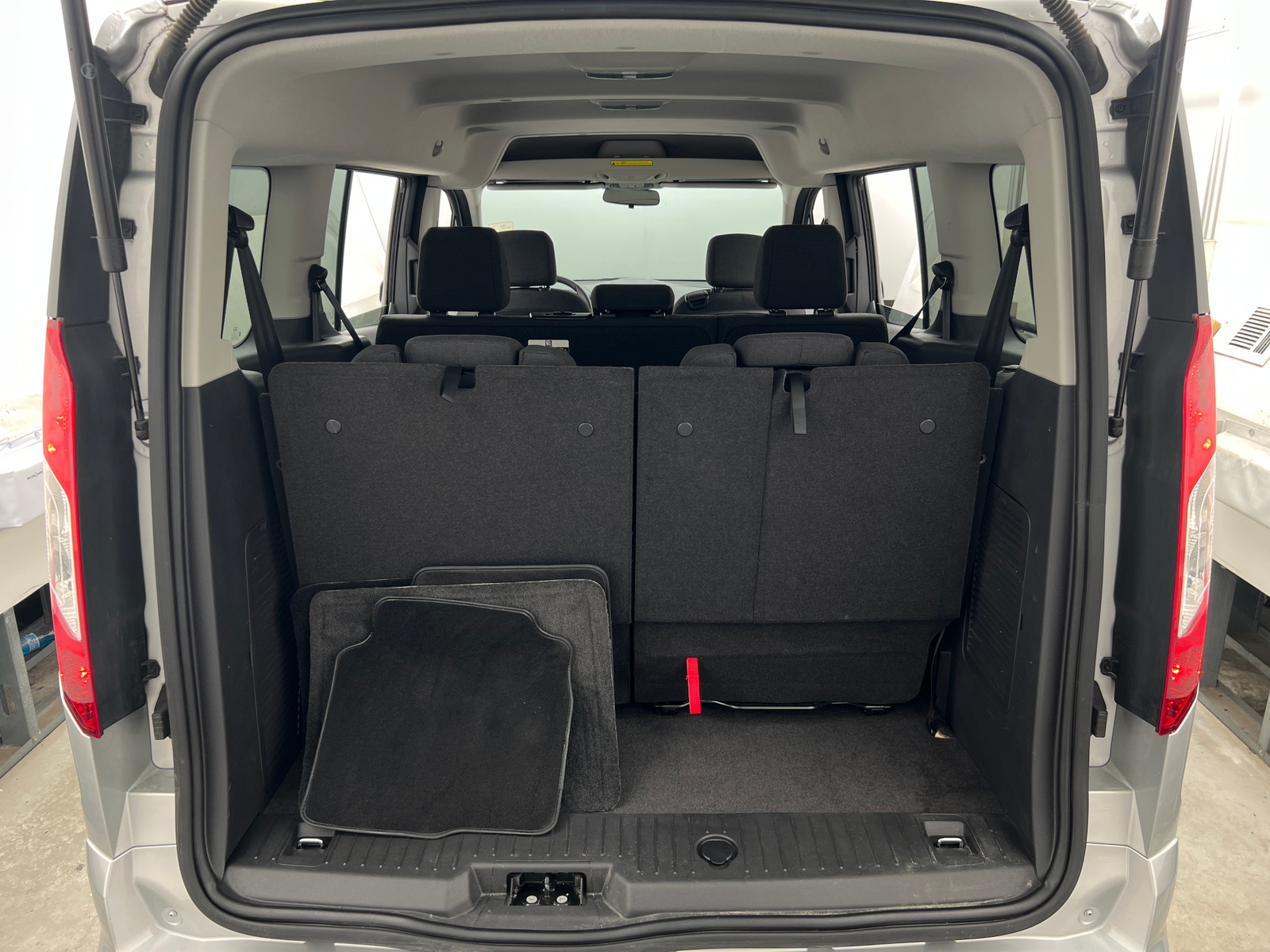 Thumbnail: 2015 Ford Transit Series - 7