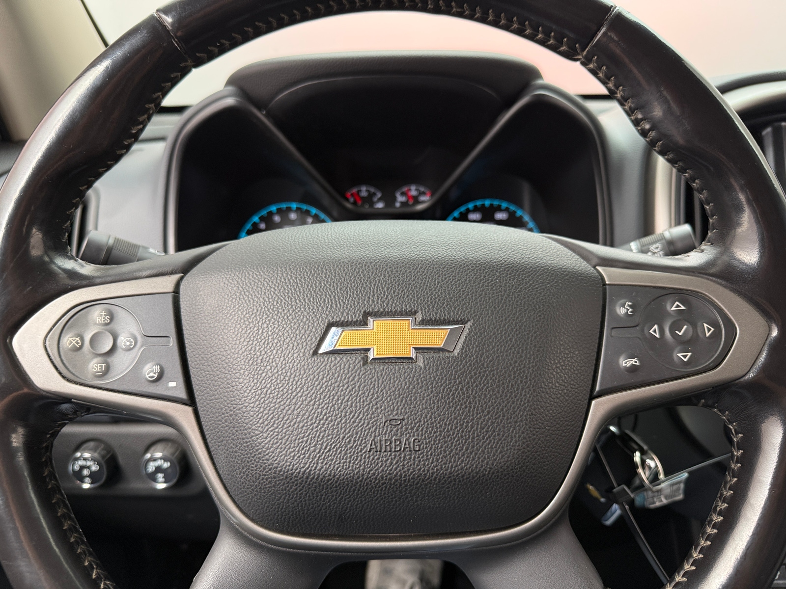 Thumbnail: 2020 Chevrolet Colorado - 4