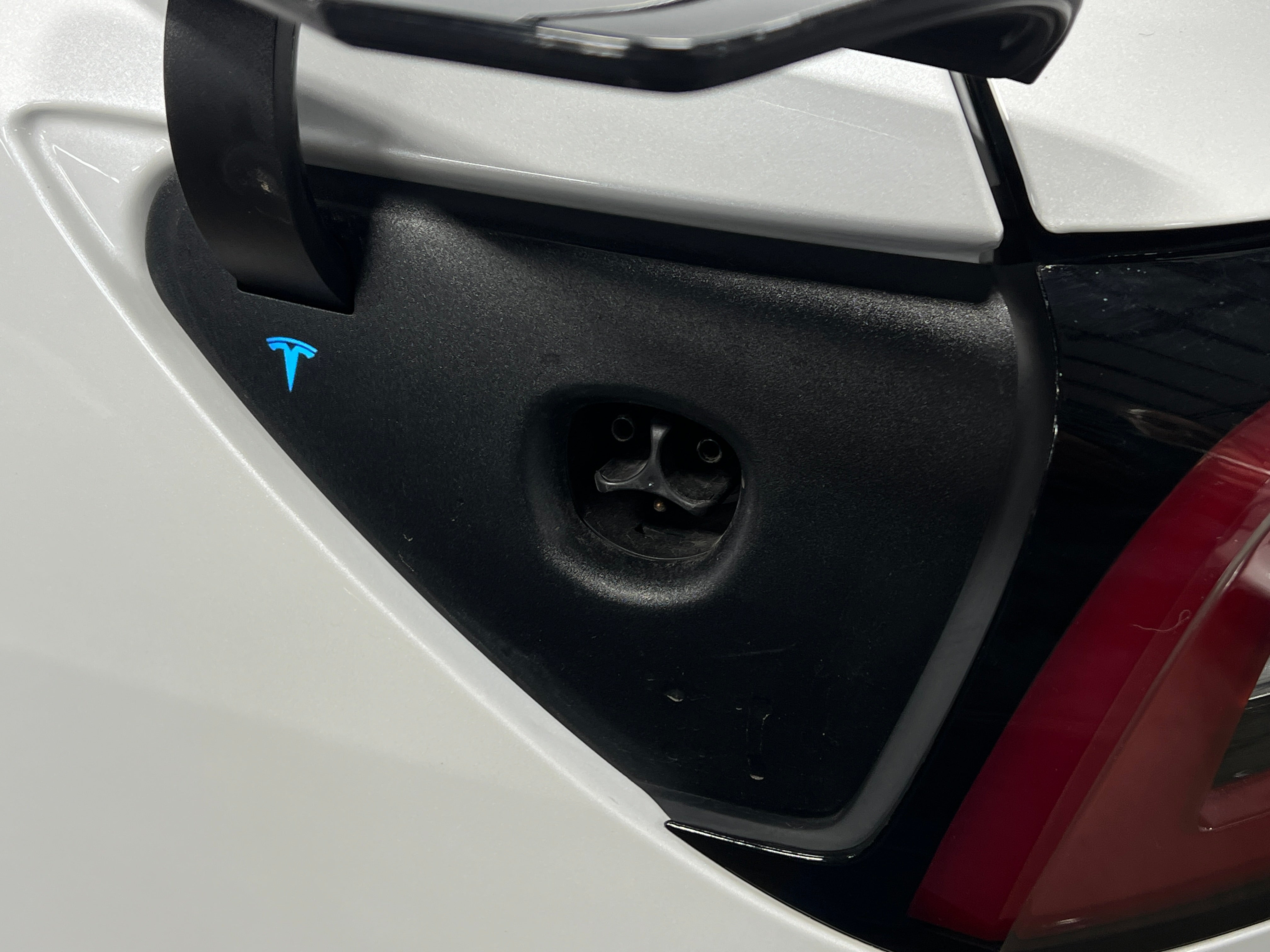 Used 2020 Tesla Model Y Long Range with VIN 5YJYGDEE1LF032133 for sale in Auburn, WA