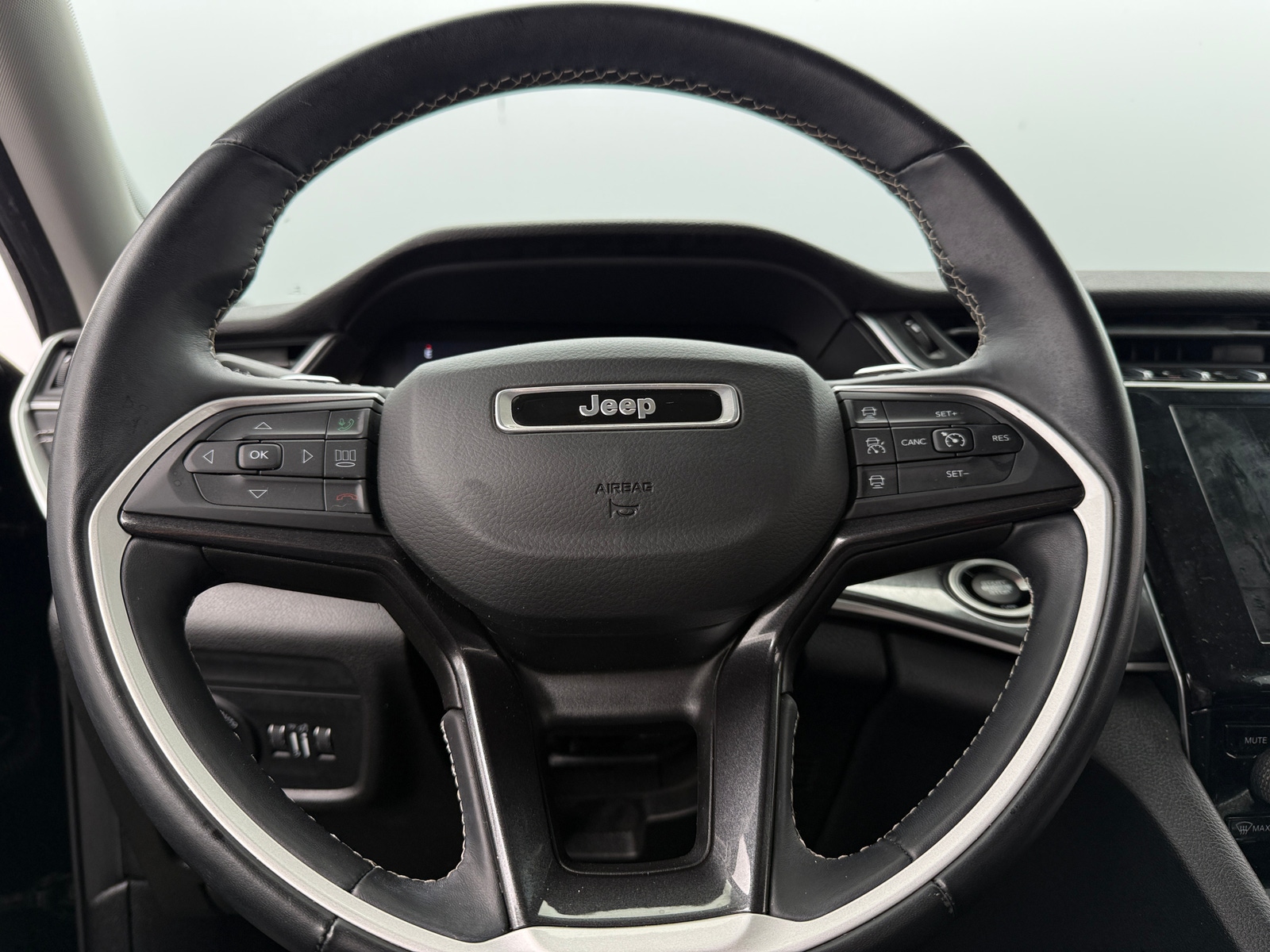 Thumbnail: 2021 Jeep Grand Cherokee L - 5