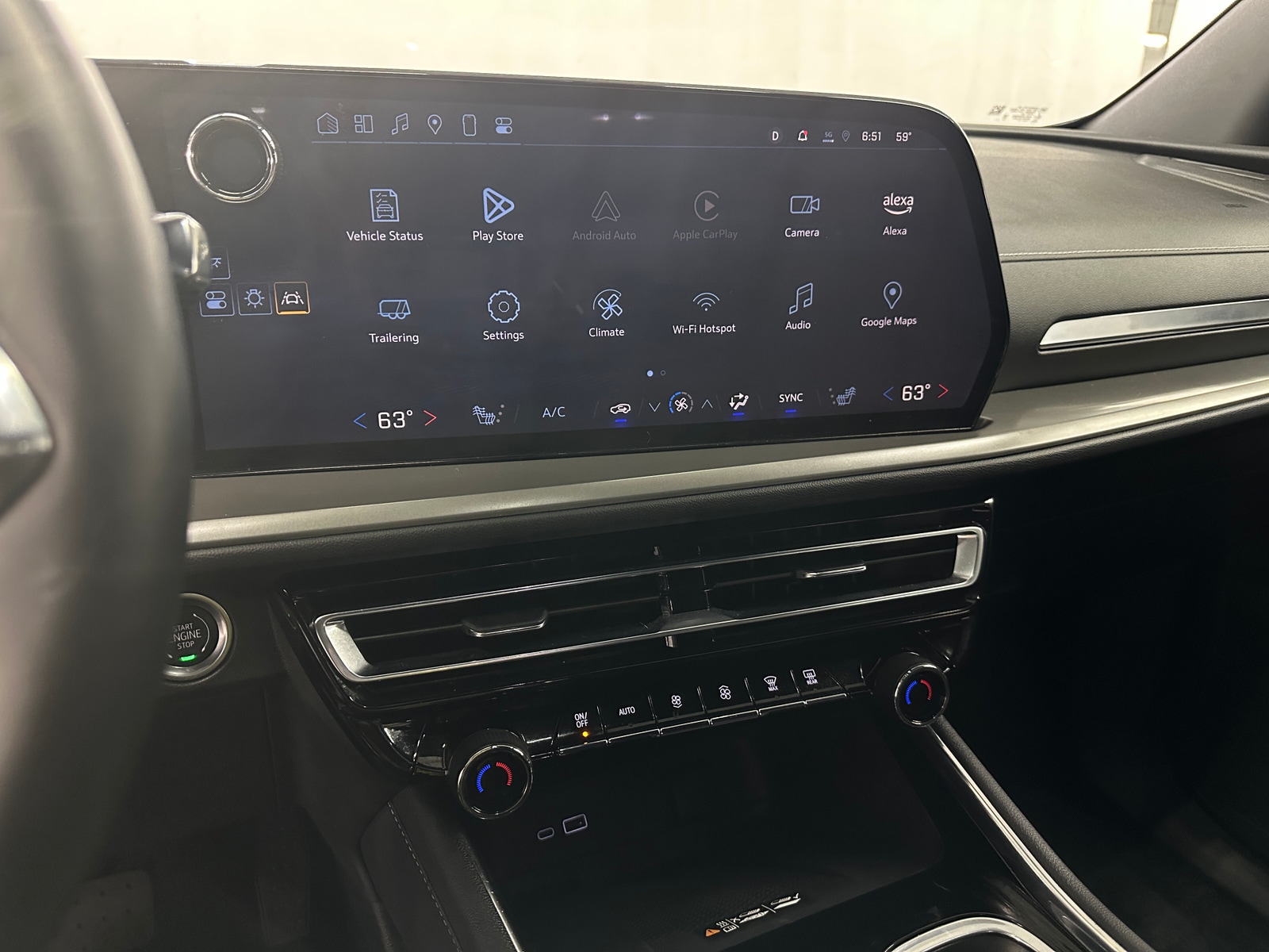 Thumbnail: 2025 Chevrolet Traverse - 4