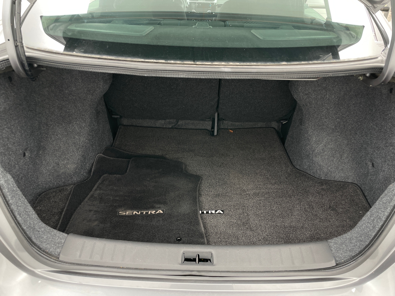 Thumbnail: 2017 Nissan Sentra - 7