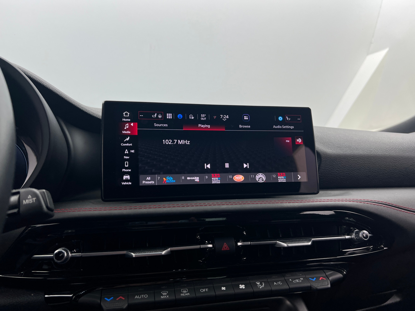 Thumbnail: 2023 Dodge Hornet - 3