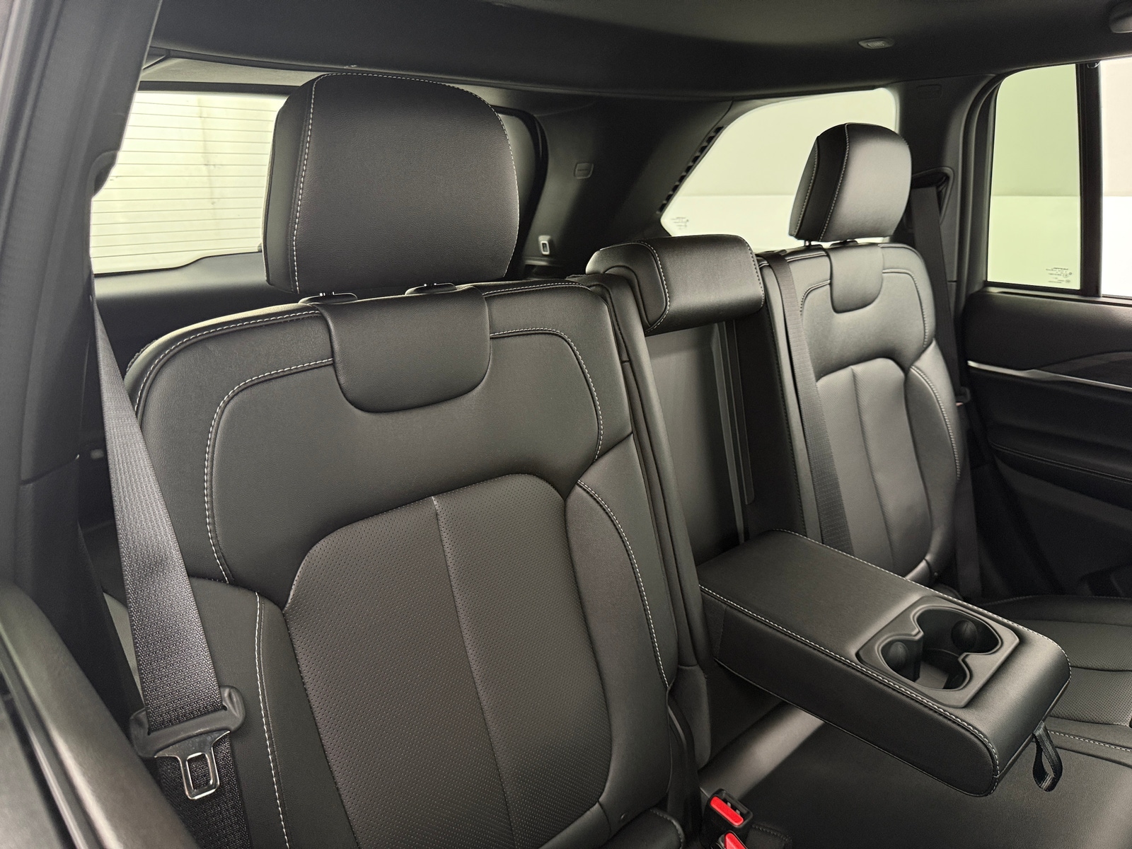 Thumbnail: 2024 Jeep Grand Cherokee - 5