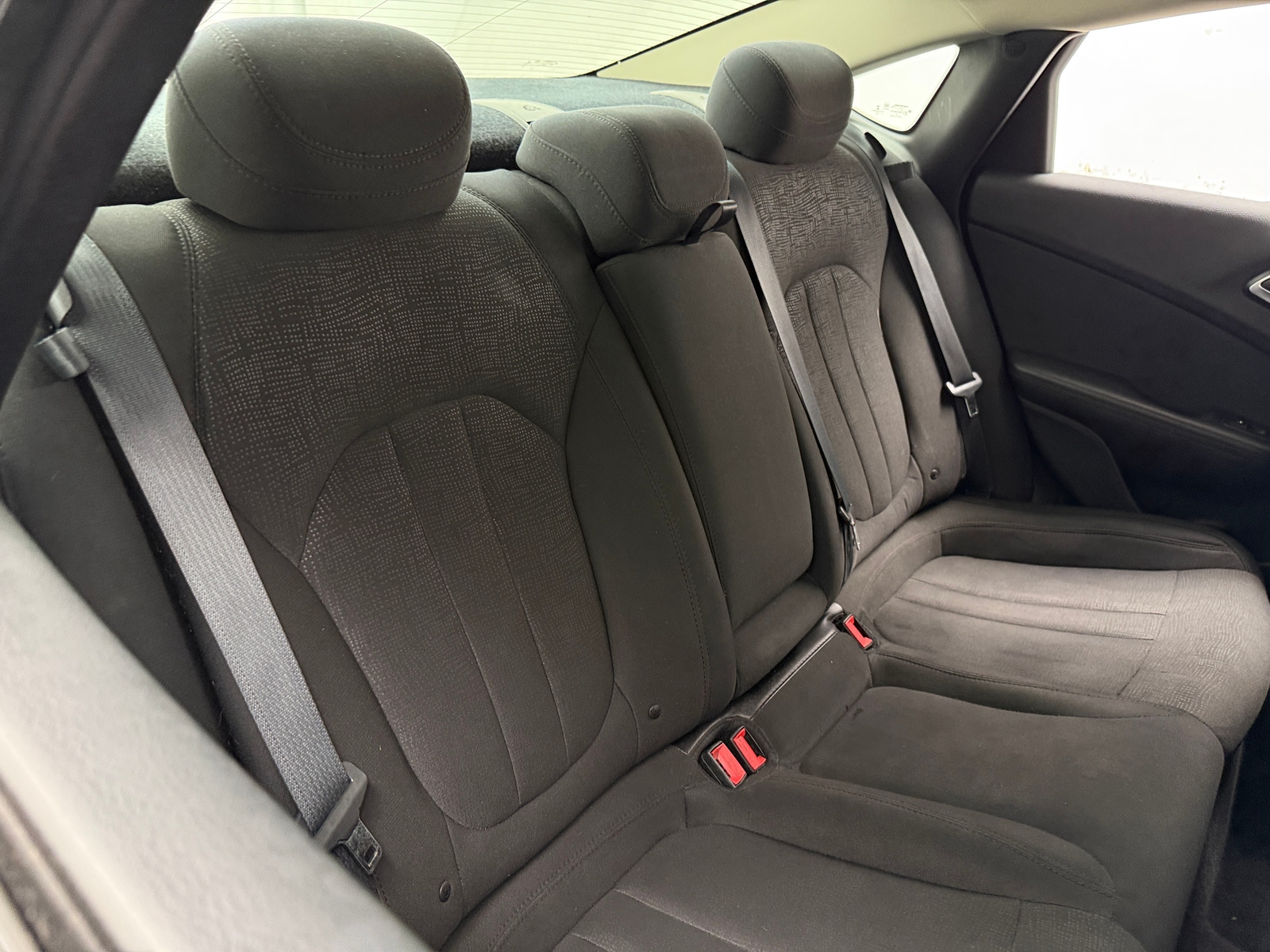 Thumbnail: 2016 Chrysler 200 - 6