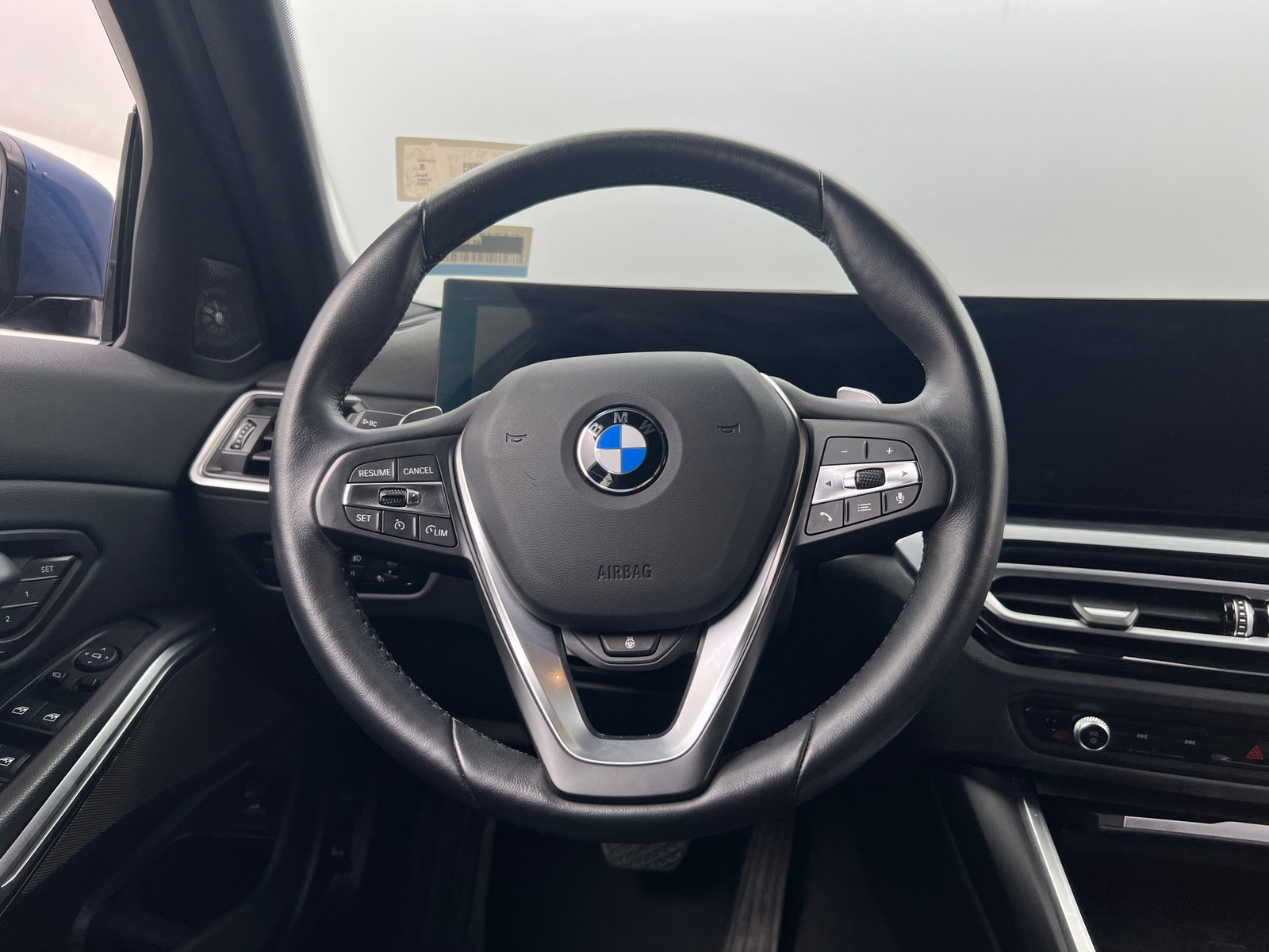 Thumbnail: 2023 BMW 3 Series - 4