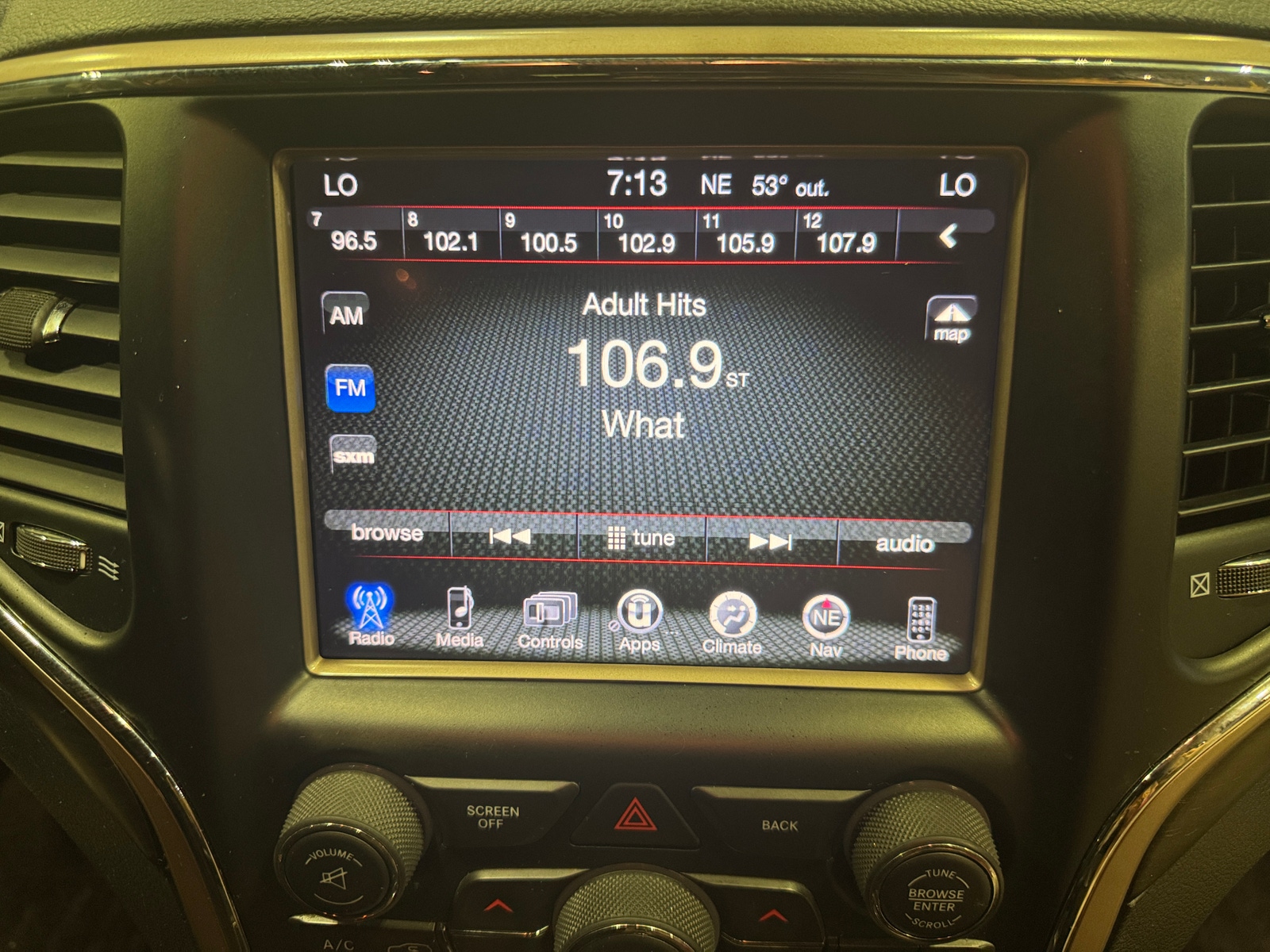 Thumbnail: 2016 Jeep Grand Cherokee - 4