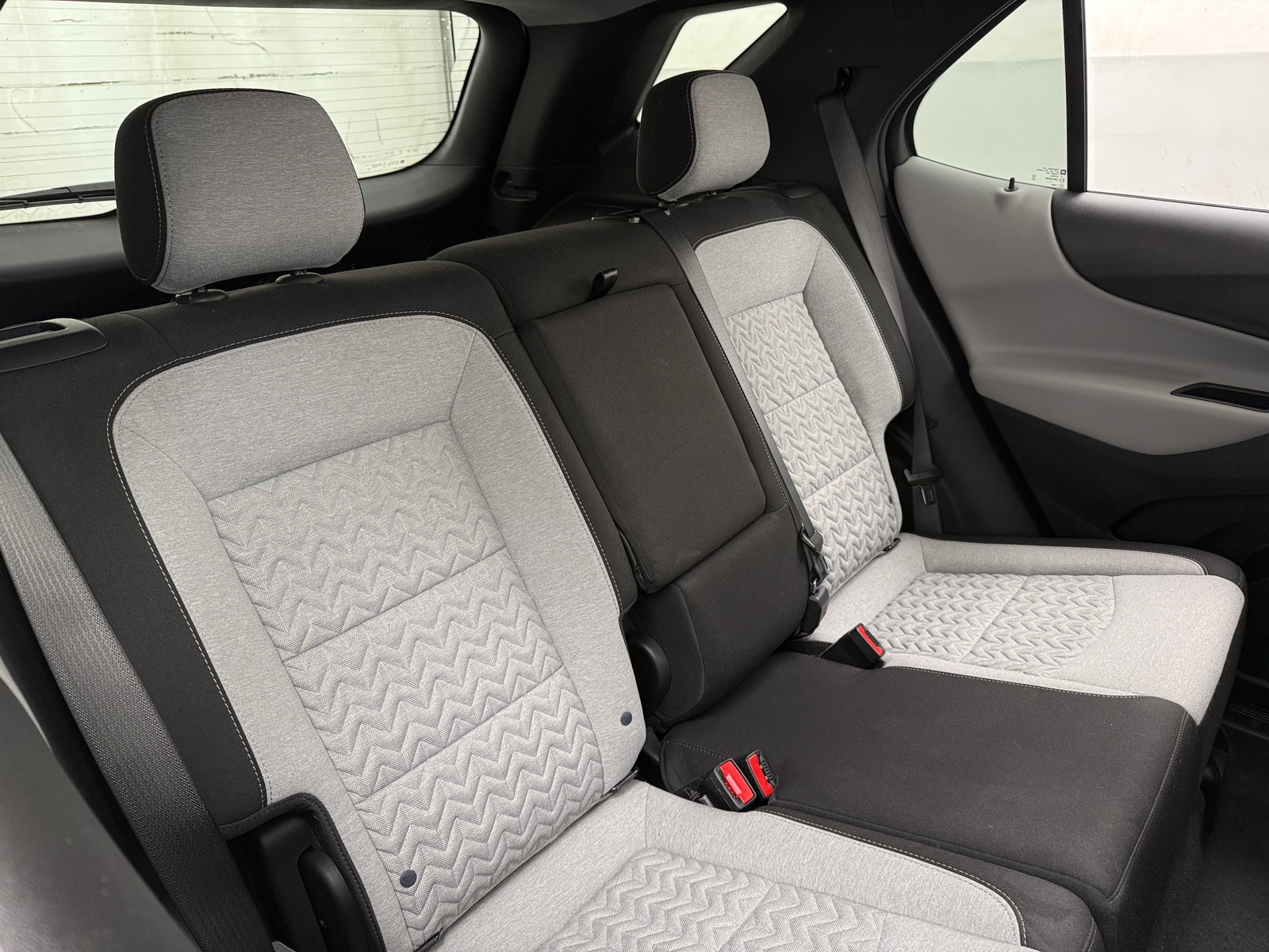 Thumbnail: 2022 Chevrolet Equinox - 6