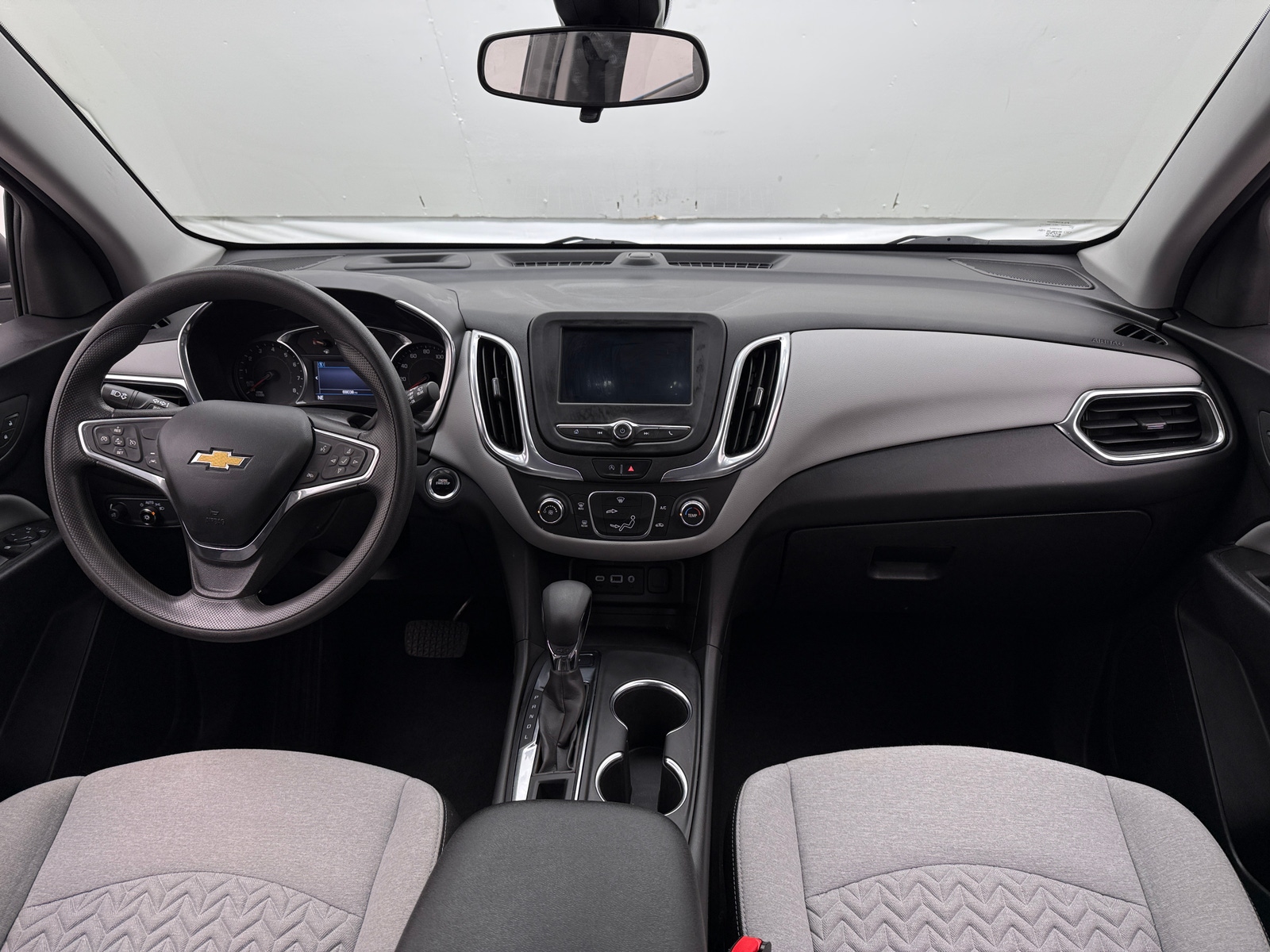 Thumbnail: 2022 Chevrolet Equinox - 3