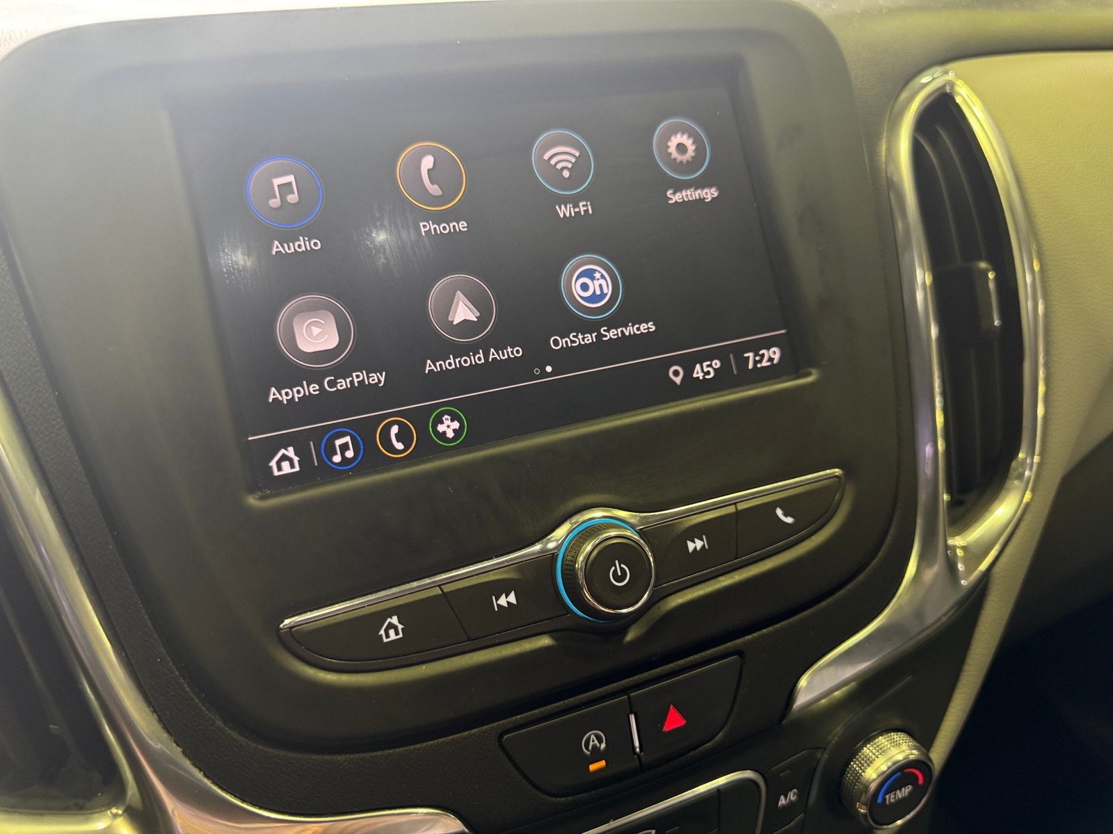 Thumbnail: 2022 Chevrolet Equinox - 4