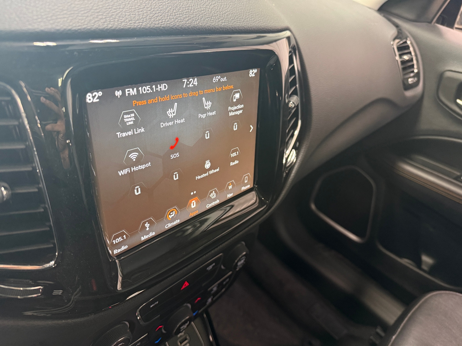 Thumbnail: 2018 Jeep Compass - 3