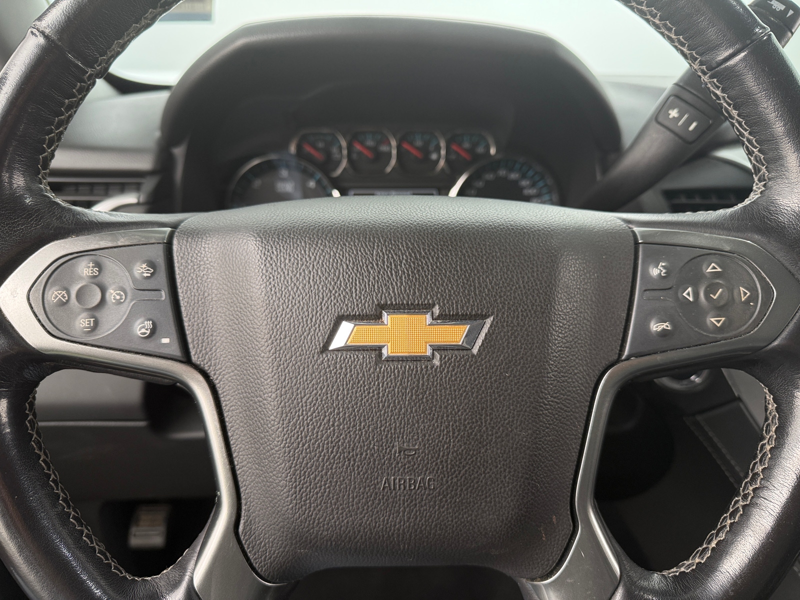 Thumbnail: 2020 Chevrolet Tahoe - 4