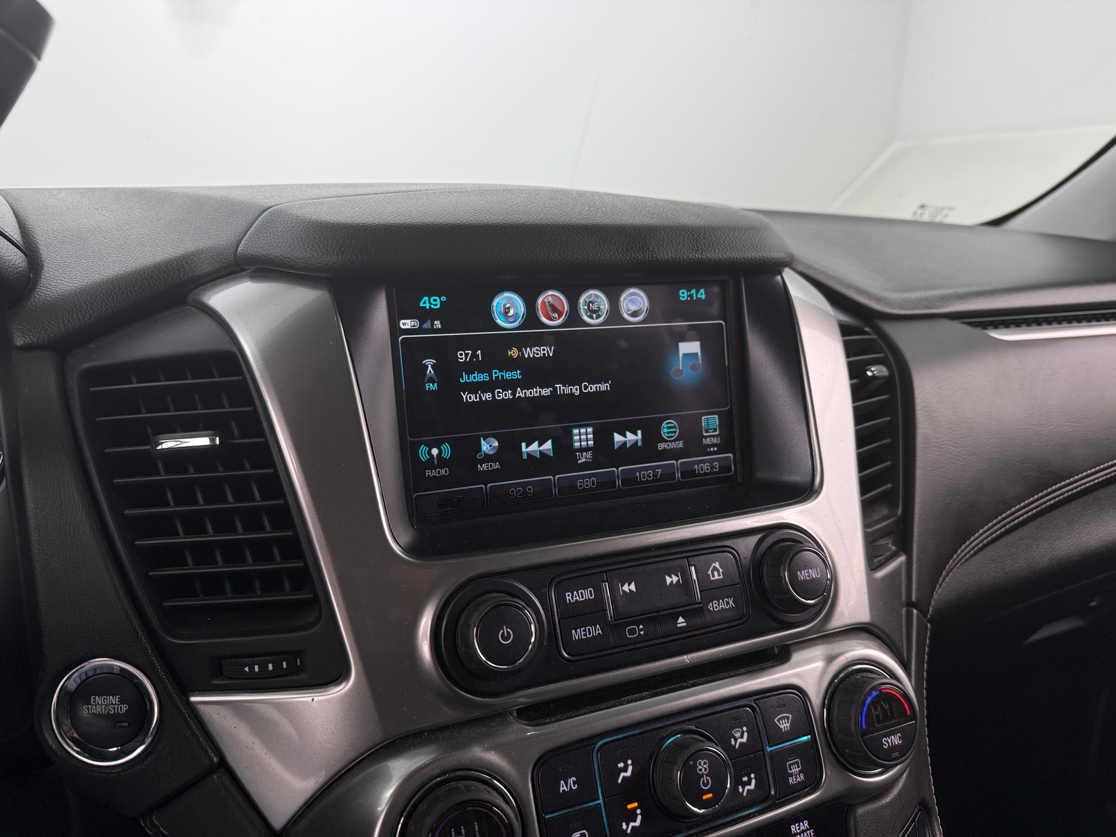 Thumbnail: 2020 Chevrolet Tahoe - 3