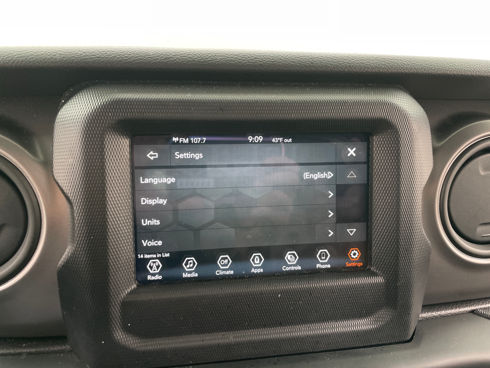 Thumbnail: 2021 Jeep Wrangler - 3