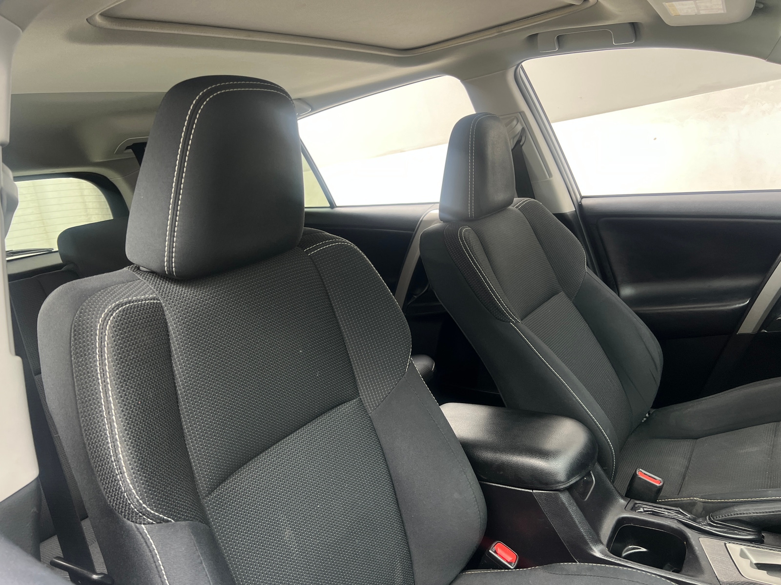 Thumbnail: 2018 Toyota RAV4 - 2