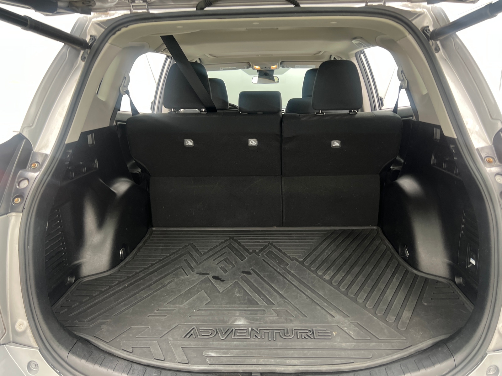 Thumbnail: 2018 Toyota RAV4 - 7