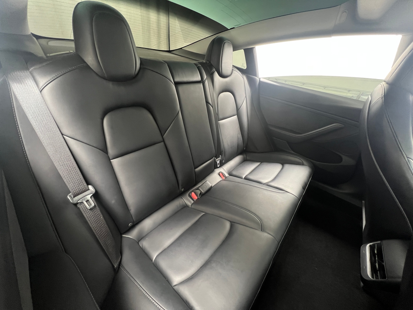 Thumbnail: 2021 Tesla Model 3 - 4