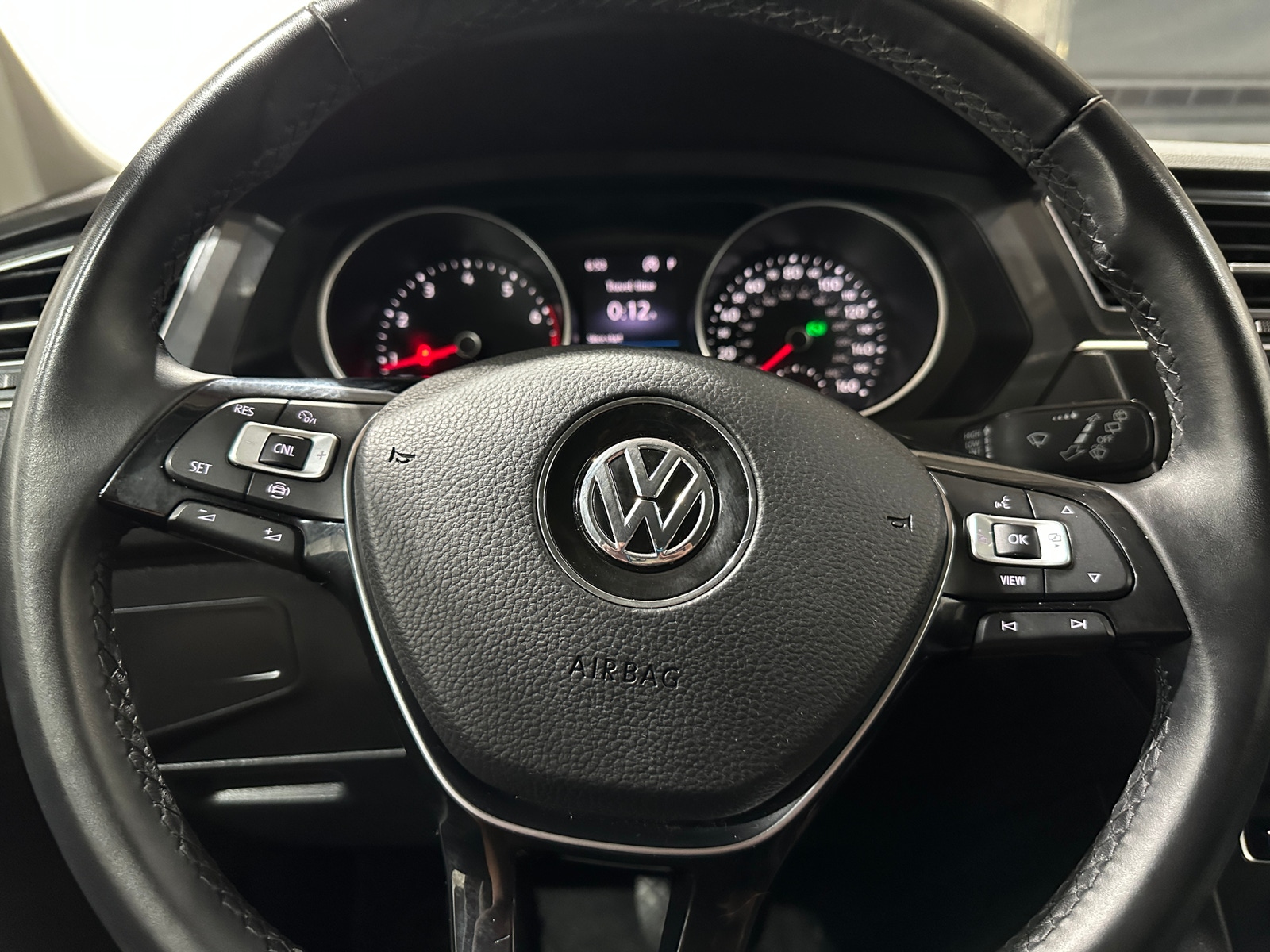 Thumbnail: 2019 Volkswagen Tiguan - 4