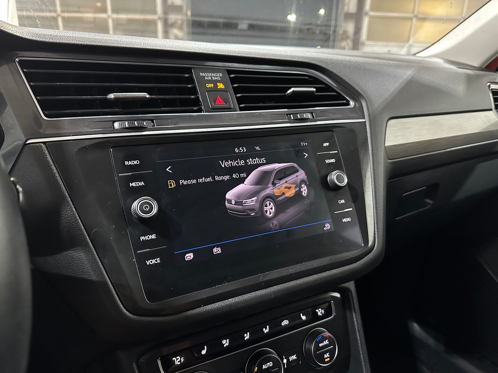 Thumbnail: 2019 Volkswagen Tiguan - 3