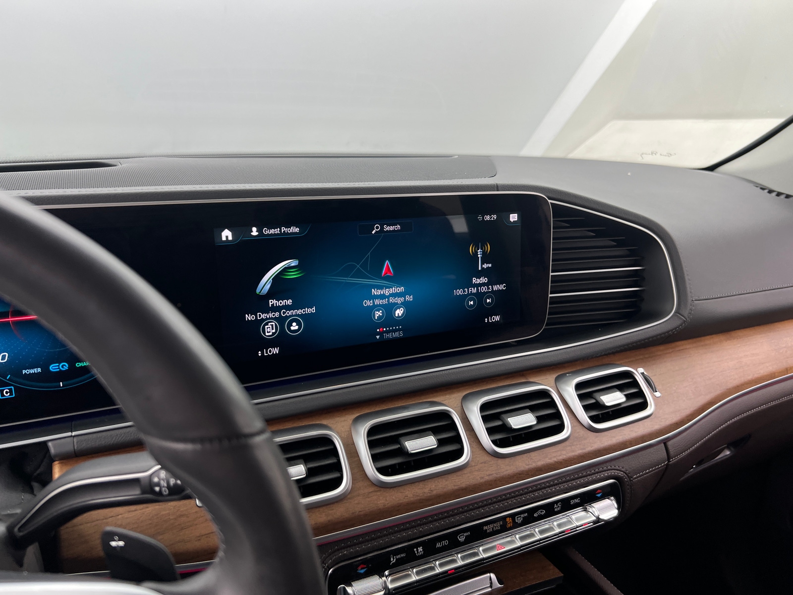 Thumbnail: 2020 Mercedes-Benz GLE - 3