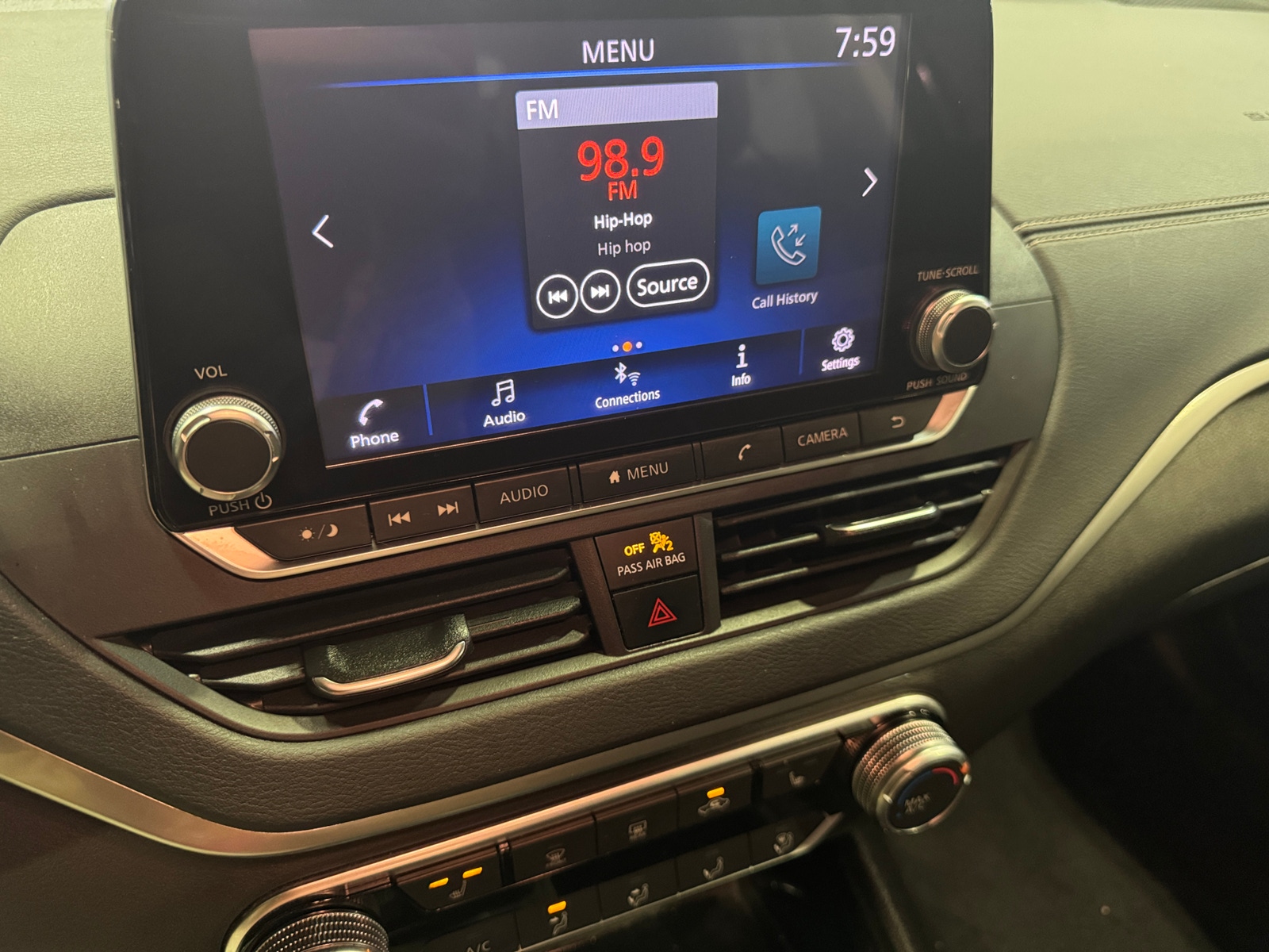 Thumbnail: 2021 Nissan Altima - 4