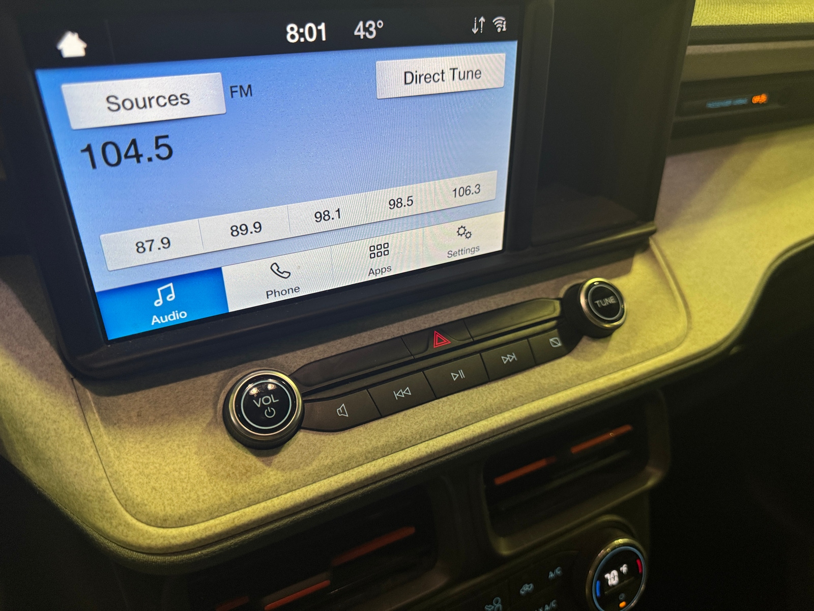 Thumbnail: 2022 Ford Maverick - 4