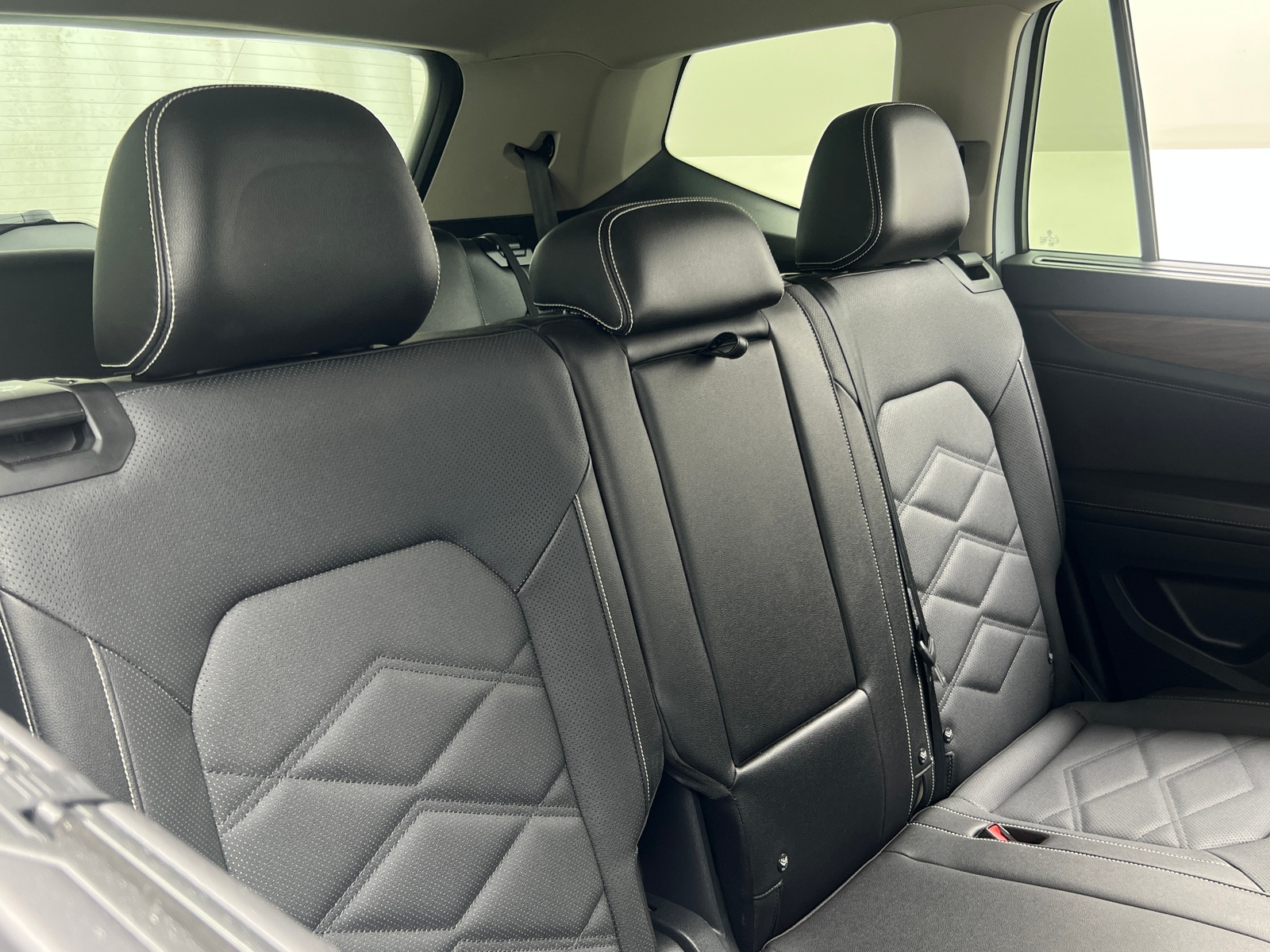 Thumbnail: 2025 Volkswagen Atlas - 5