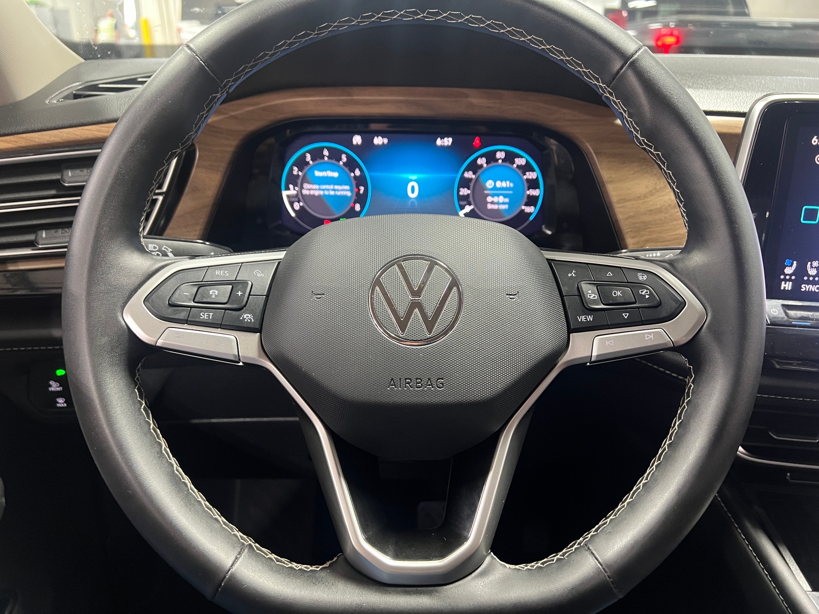 Thumbnail: 2025 Volkswagen Atlas - 4