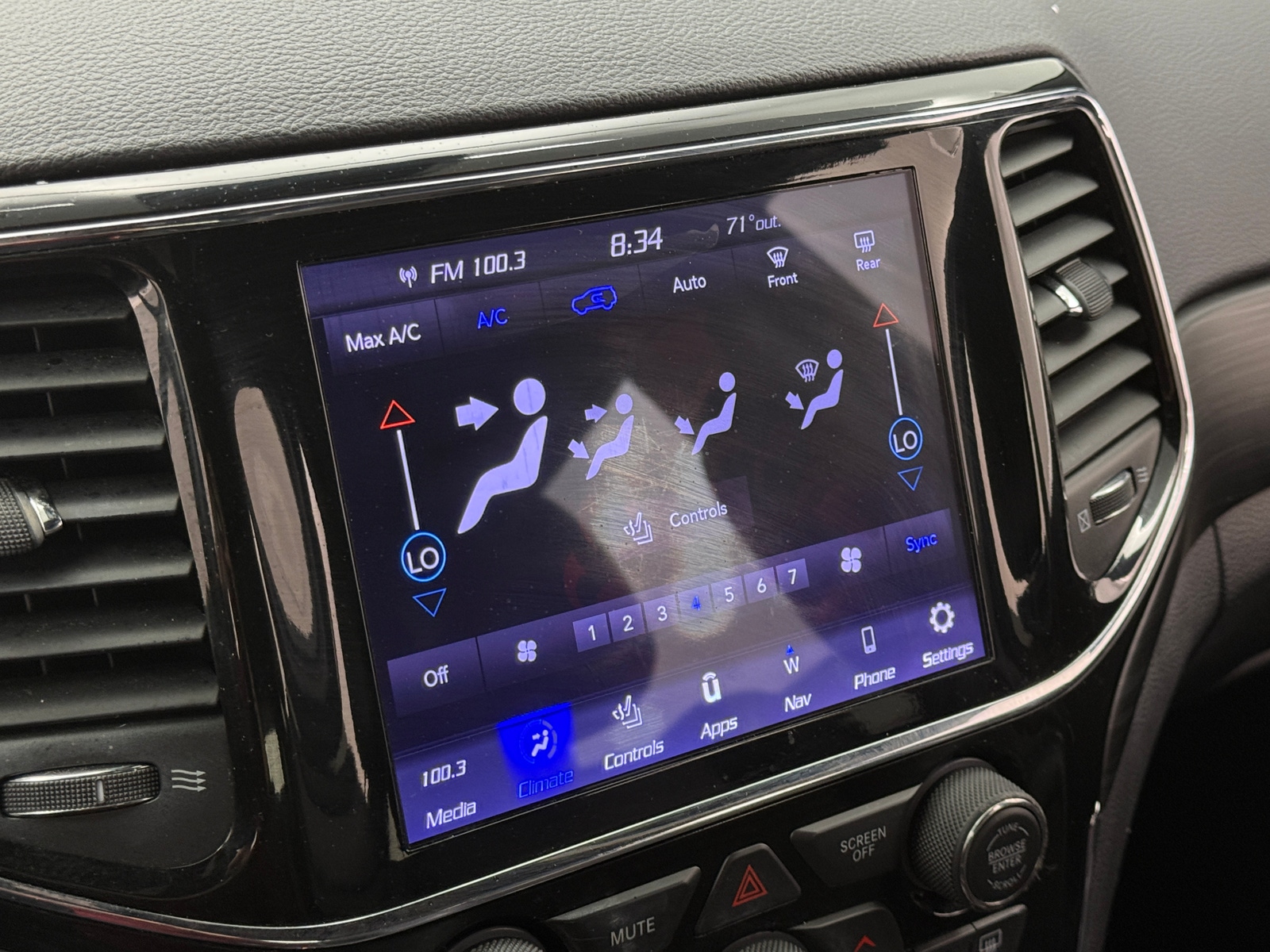 Thumbnail: 2020 Jeep Grand Cherokee - 4